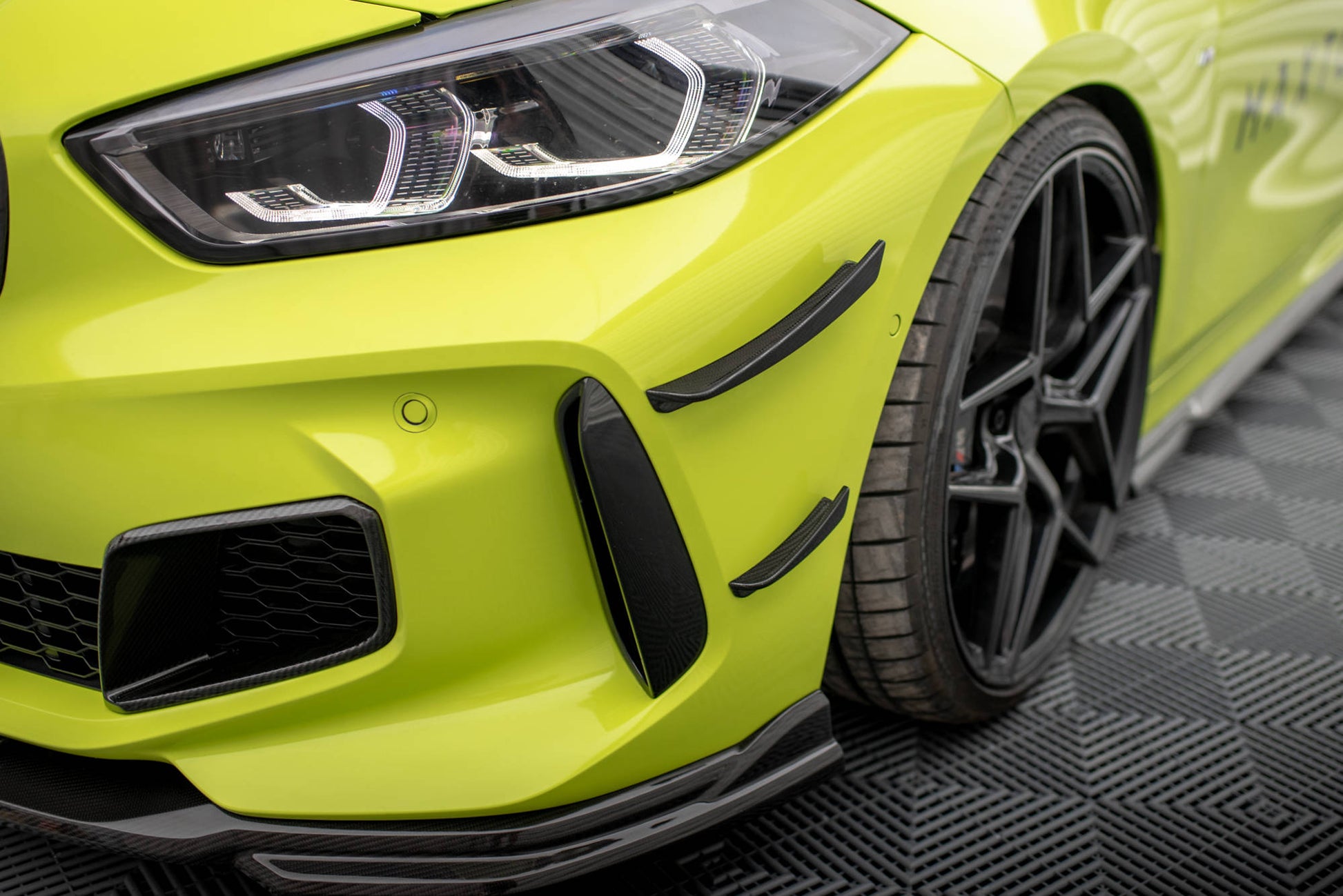 Carbon Fiber Front Bumper Wings (Canards) Prepreg BMW 1 M-Pack /  M135i / 128ti F40