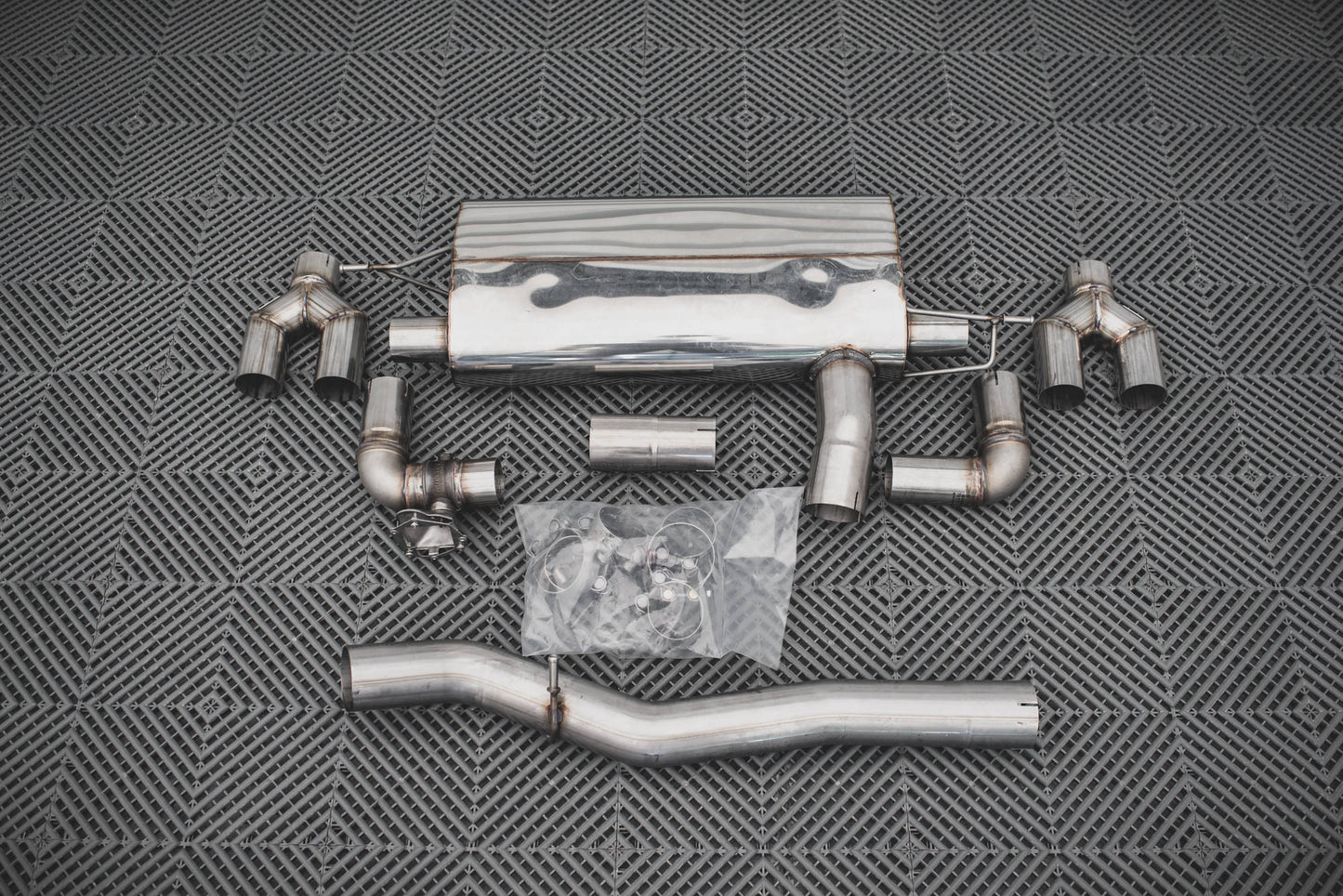 Carbon Fiber Rear Diffuser Prepreg V.1 BMW 1 F40 M-Pack/ M135i