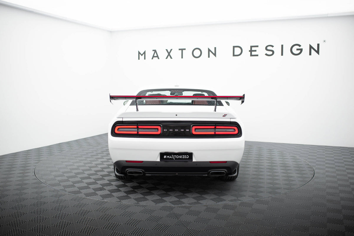 Carbon Spoiler + LED Dodge Challenger Mk3