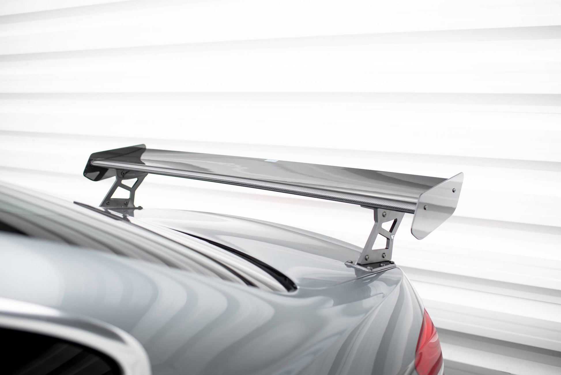 Carbon Spoiler With External Brackets Uprights + LED BMW 3 M3 E92