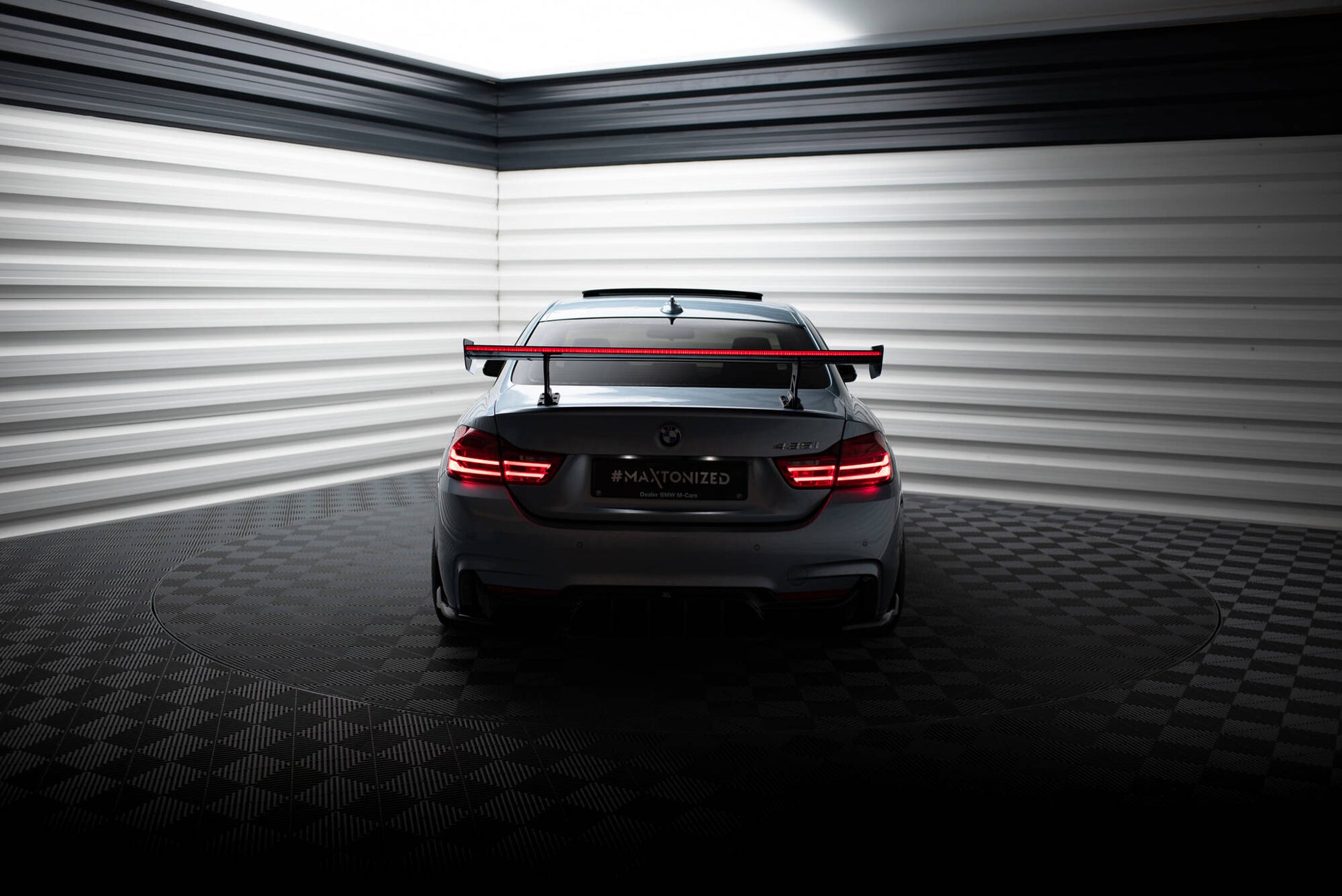 Carbon Spoiler With Internal Brackets Uprights + LED BMW 4 F32