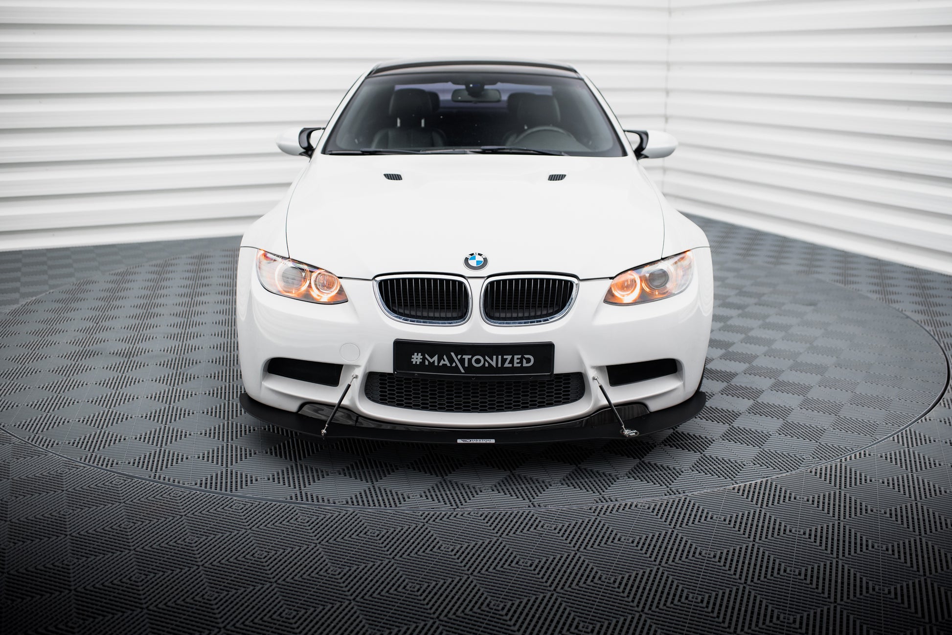 FRONT RACING SPLITTER BMW M3 E92 / E93 (PREFACE MODEL)
