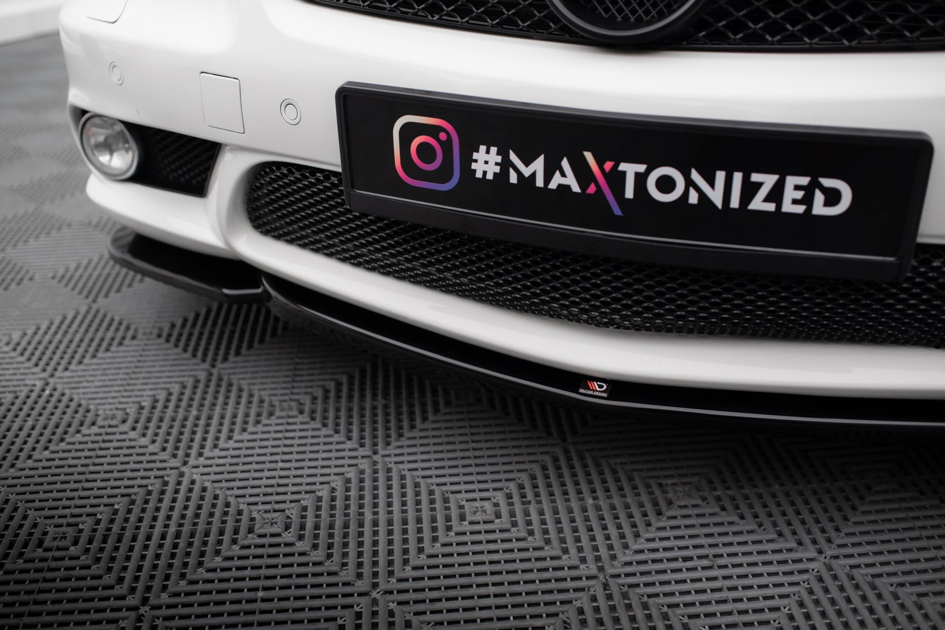 FRONT SPLITTER V.1 Mercedes CLS C219 55AMG