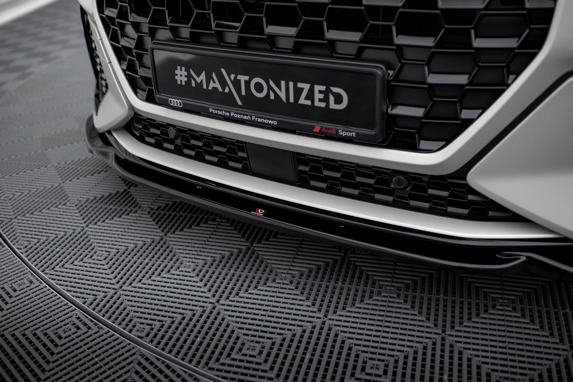 Front Splitter V.1 Audi RSQ3 Sportback / SUV F3
