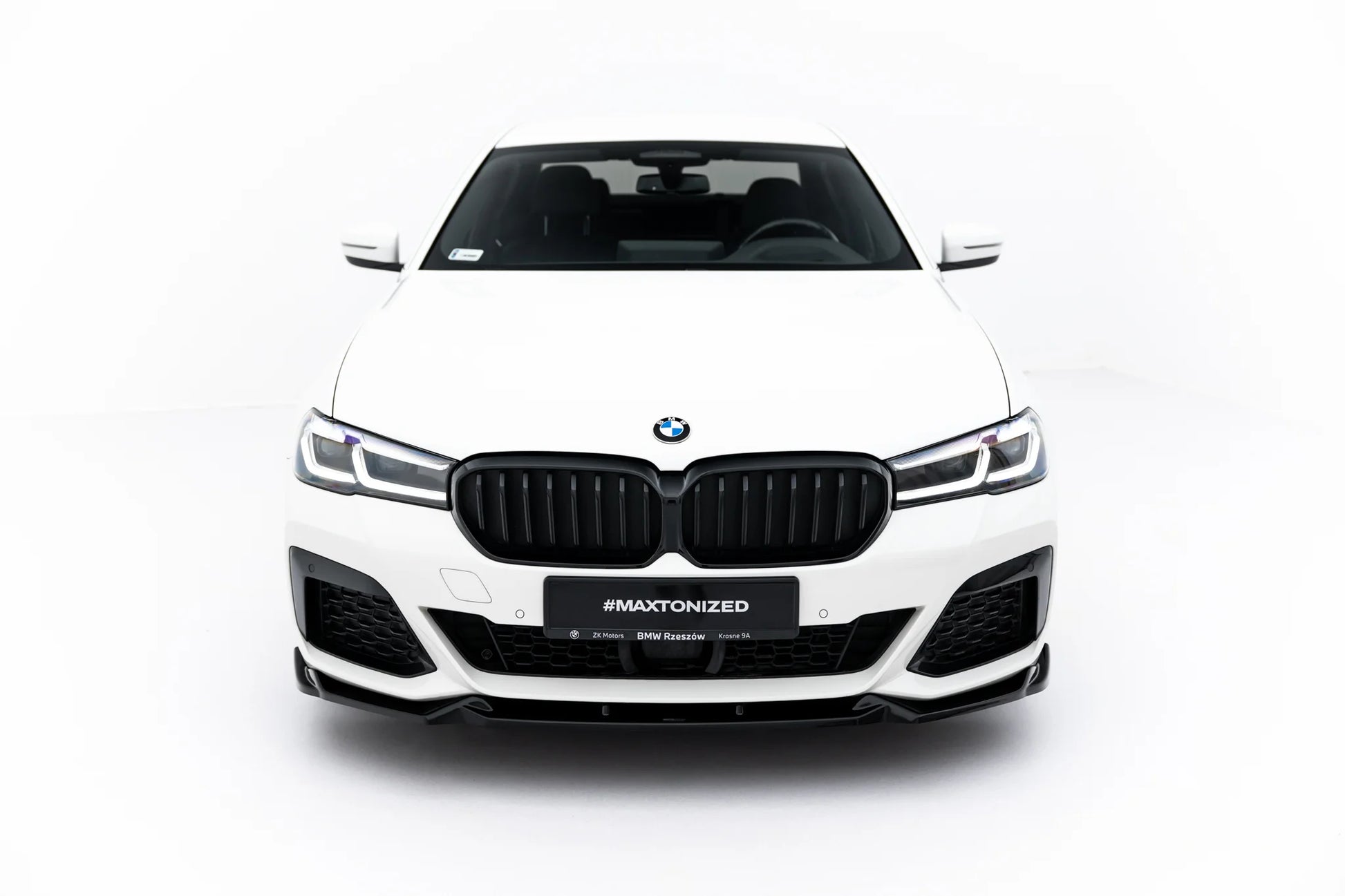 Front Splitter V.1 BMW 5 M-Pack / M550i / M550d  Sedan / Touring G30 / G31 Facelift