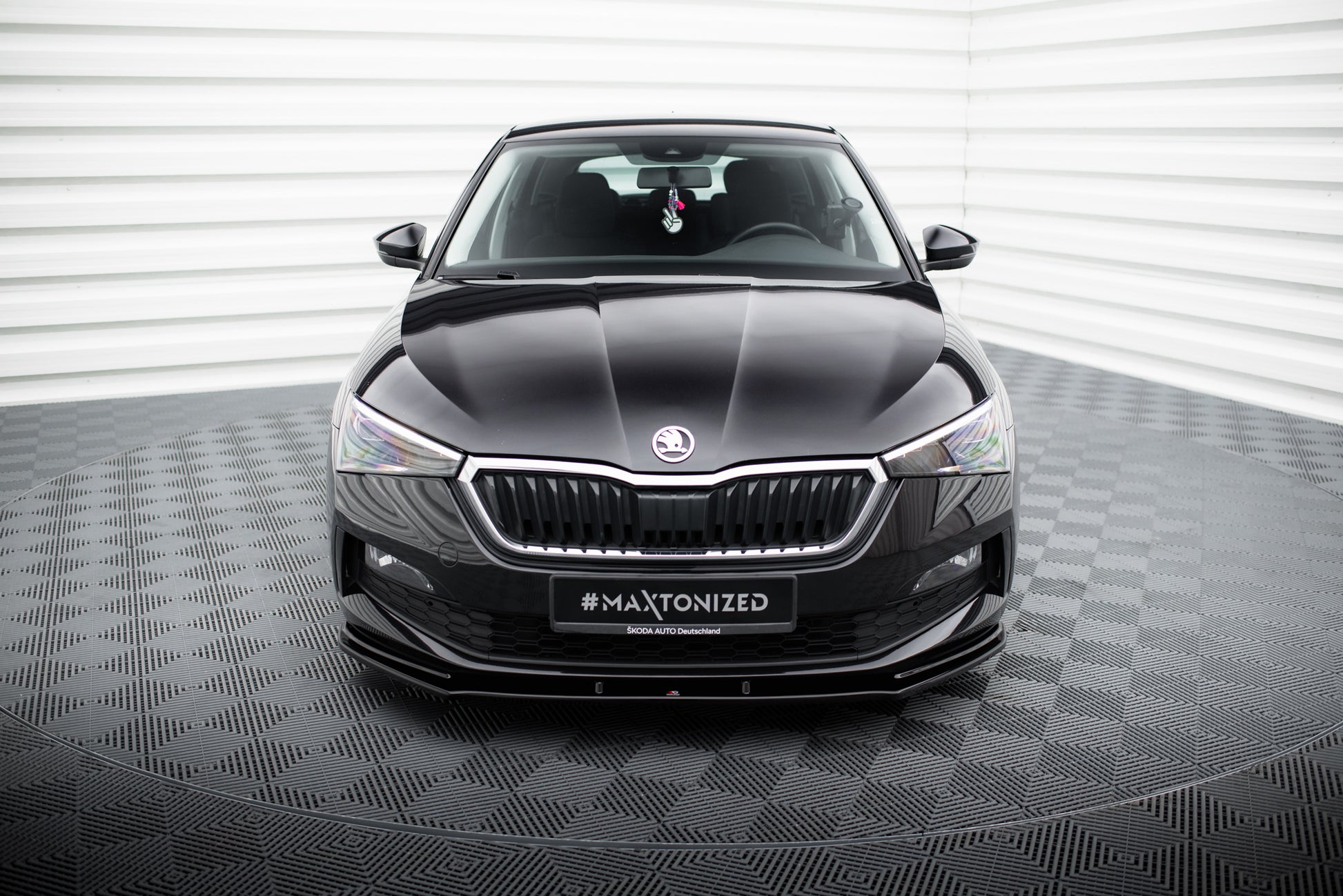Front Splitter V.1 Skoda Scala