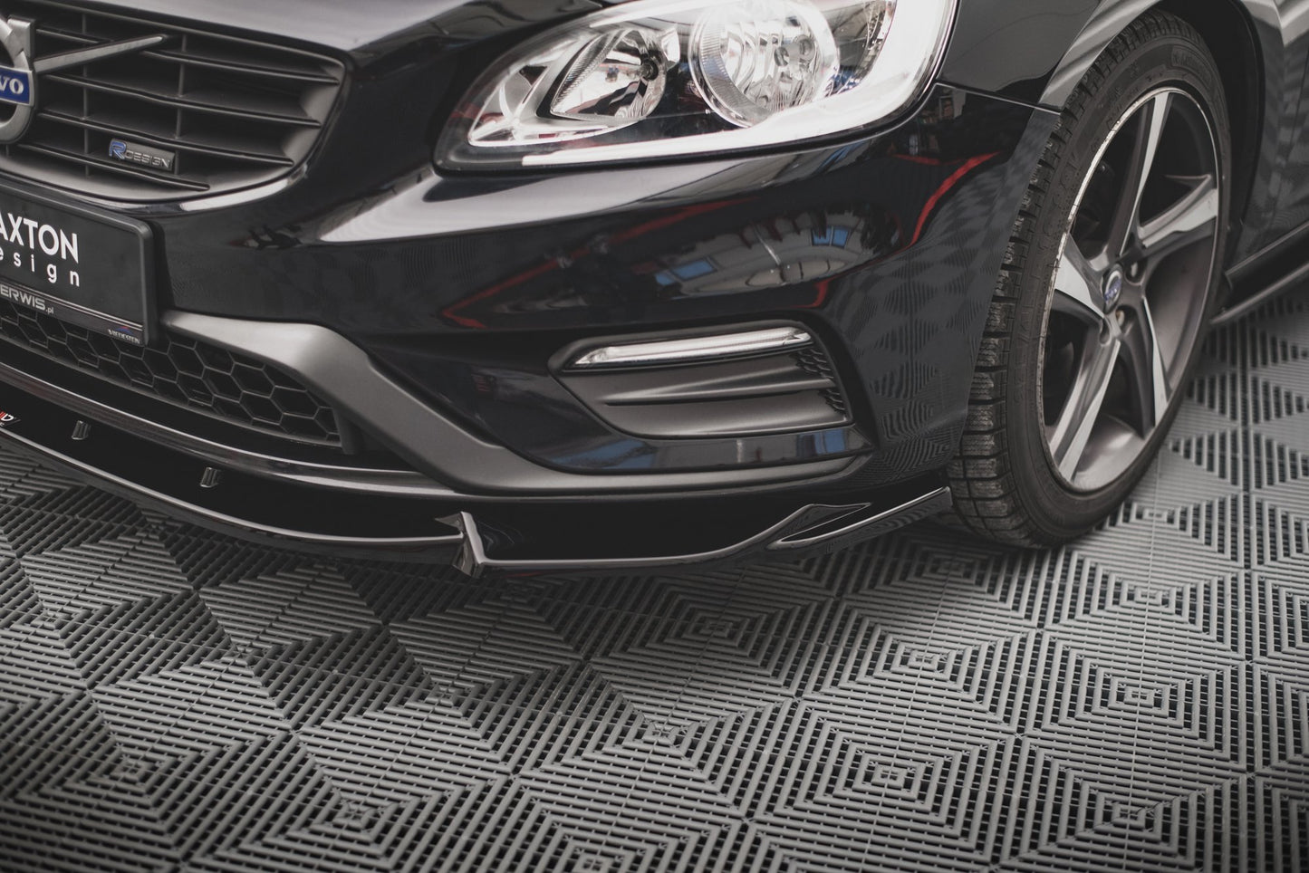 Front Splitter V.1 Volvo S60 R-Design Mk2 Facelift