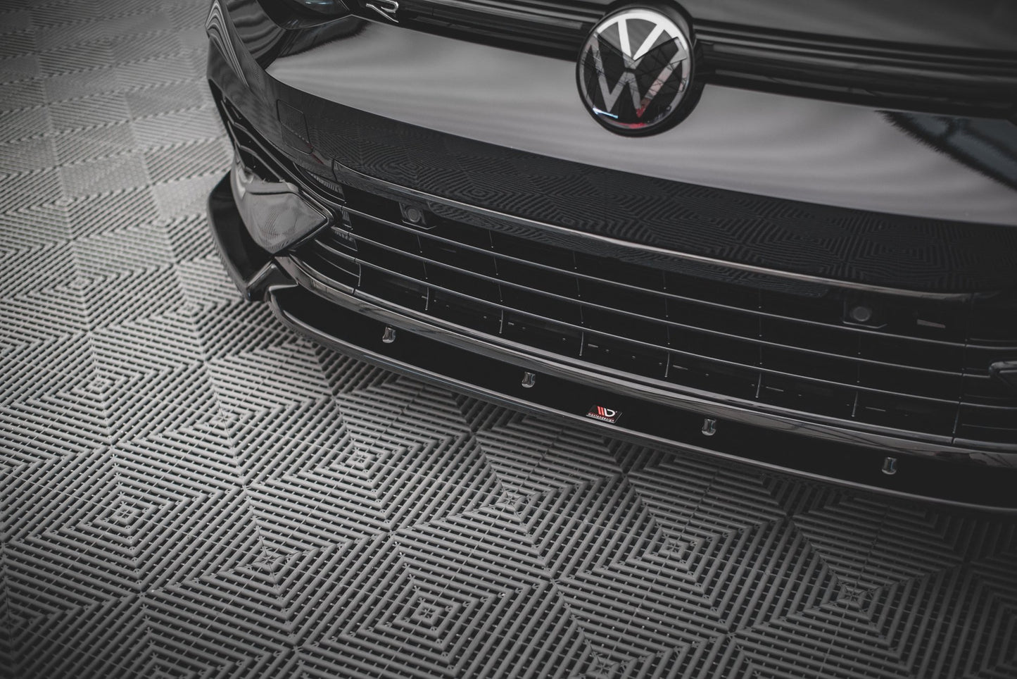 Front Splitter V.2 Volkswagen Golf R Hatchback / Variant  Mk8