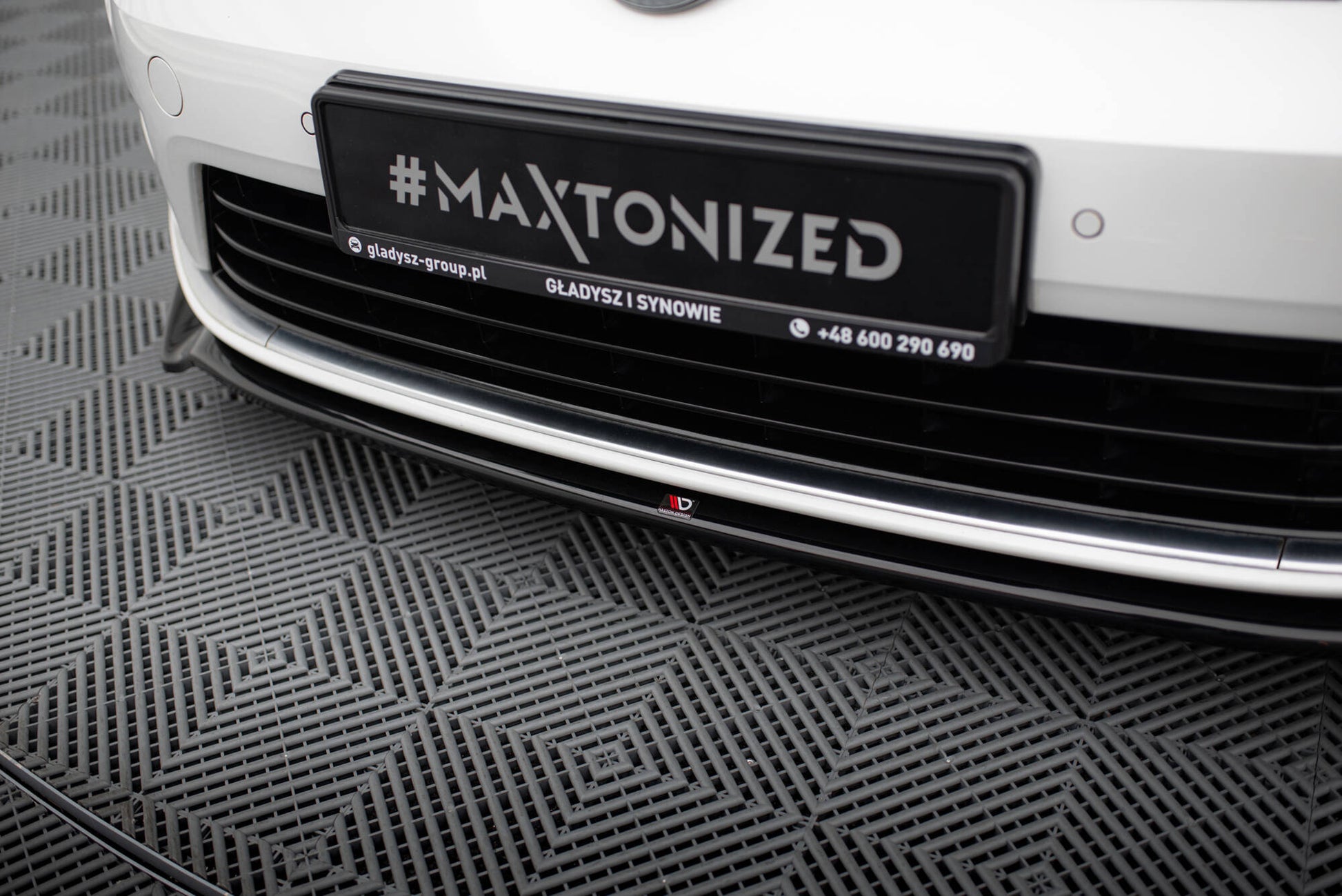 Front Splitter V.2 Volkswagen Golf R / R-Line Mk7