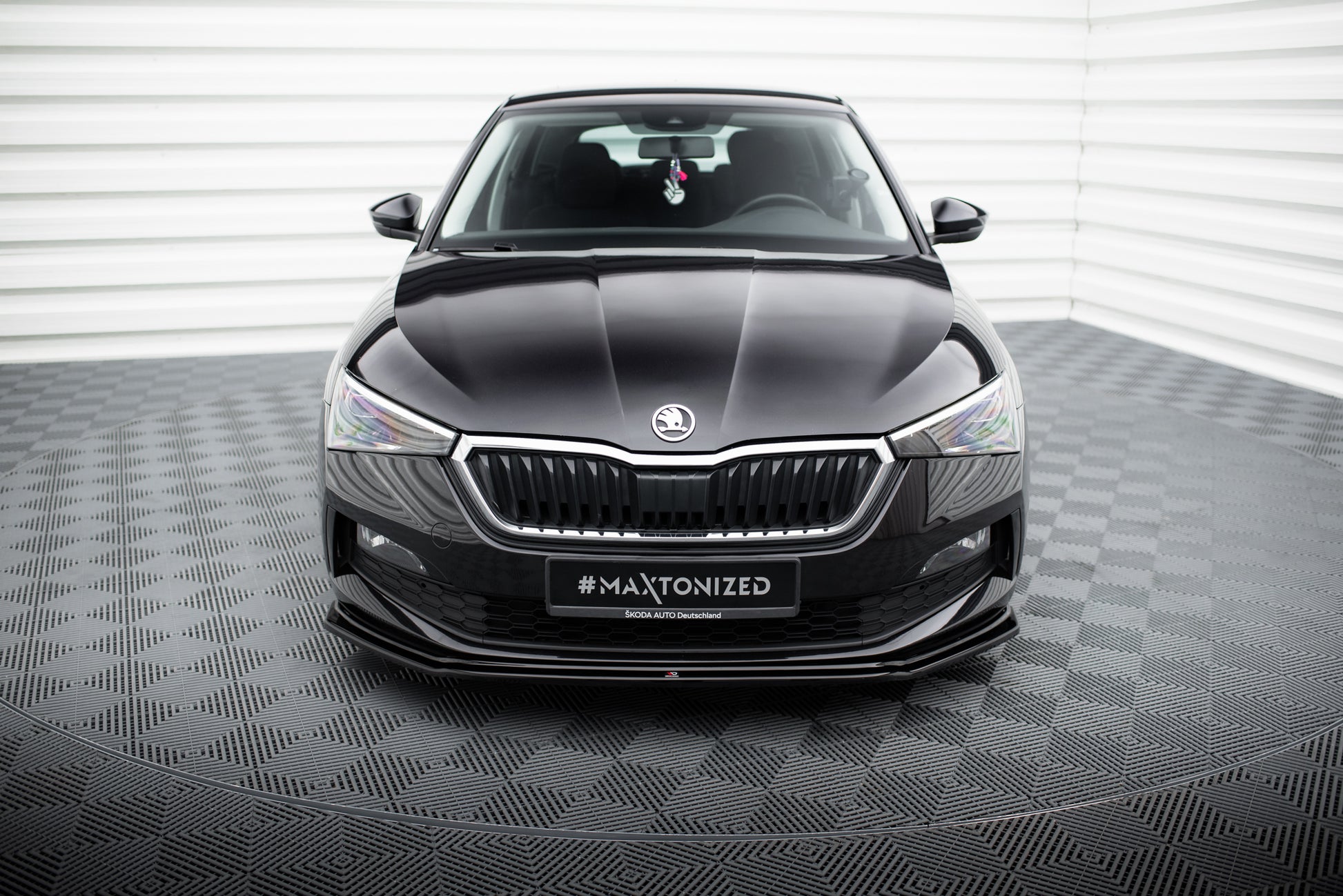 Front Splitter V.3 Skoda Scala