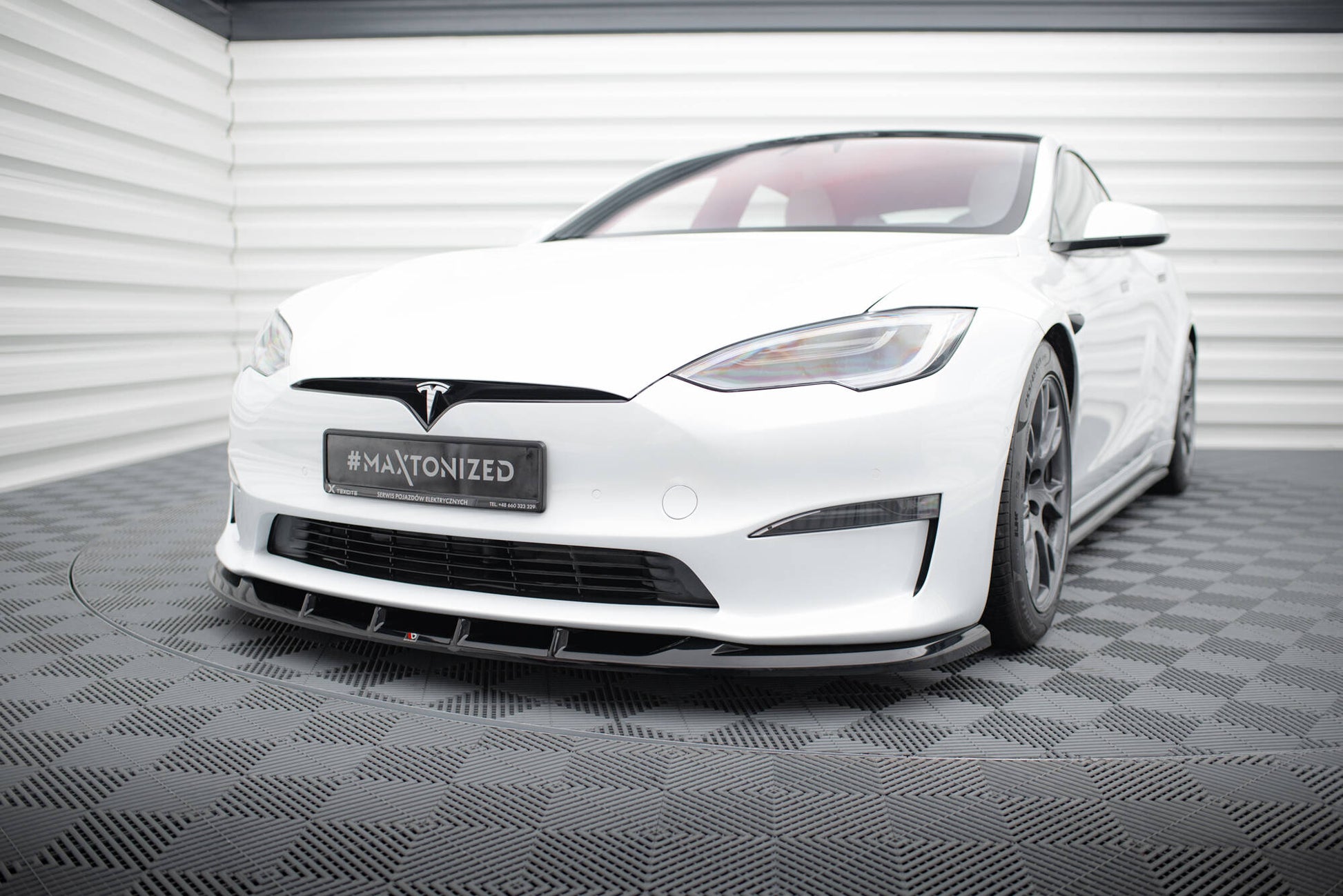 Front Splitter V.3 Tesla Model S Plaid Mk1 Facelift