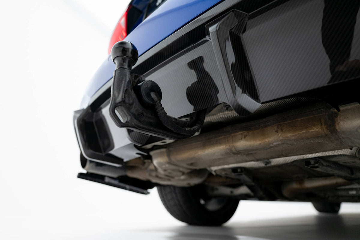 Prepreg Carbon Fiber Rear Diffuser Audi RS6 C8  (version with towbar)