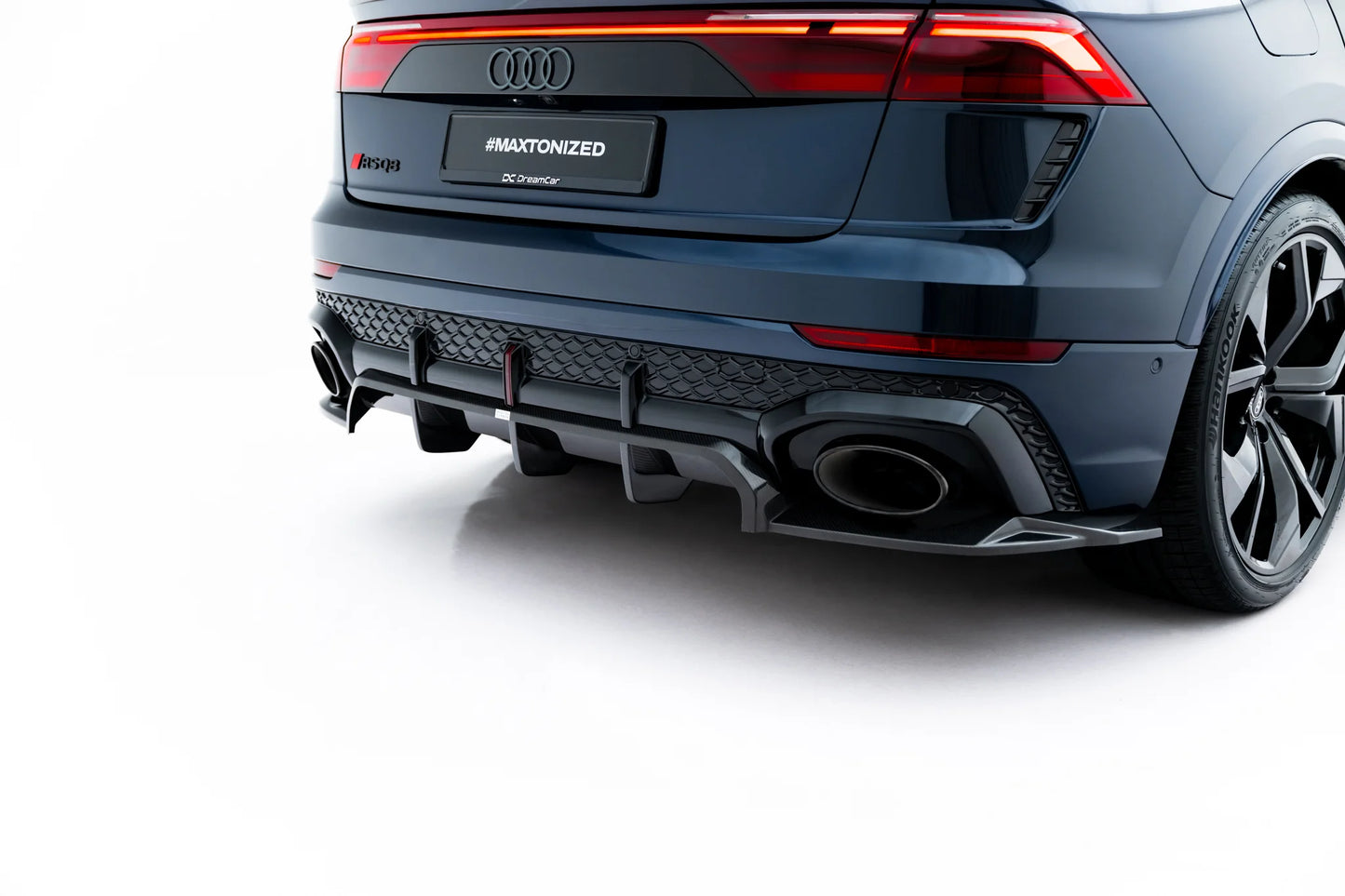 Prepreg Carbon Fiber Rear Splitter with vertical bars Audi RSQ8 Mk1 Facelift