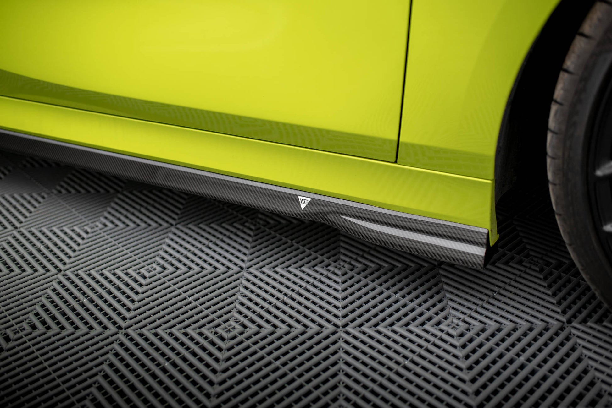 Prepreg Carbon Fiber Side Skirts BMW 1 M-Pack/ M135i / 128ti F40