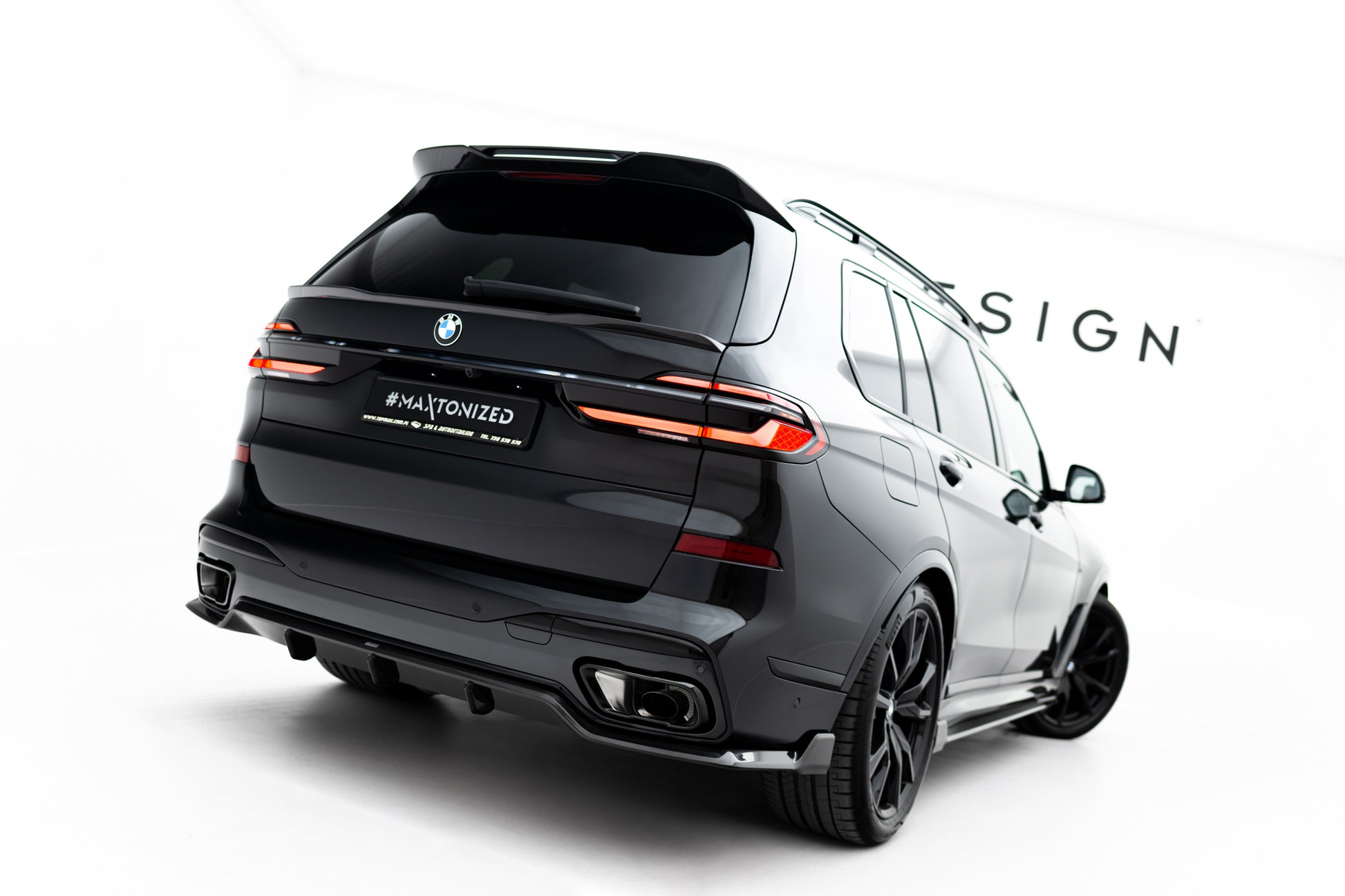 Prepreg Carbon Fiber Tailgate Spoiler (Lower) BMW X7 M-Pack G07 Facelift