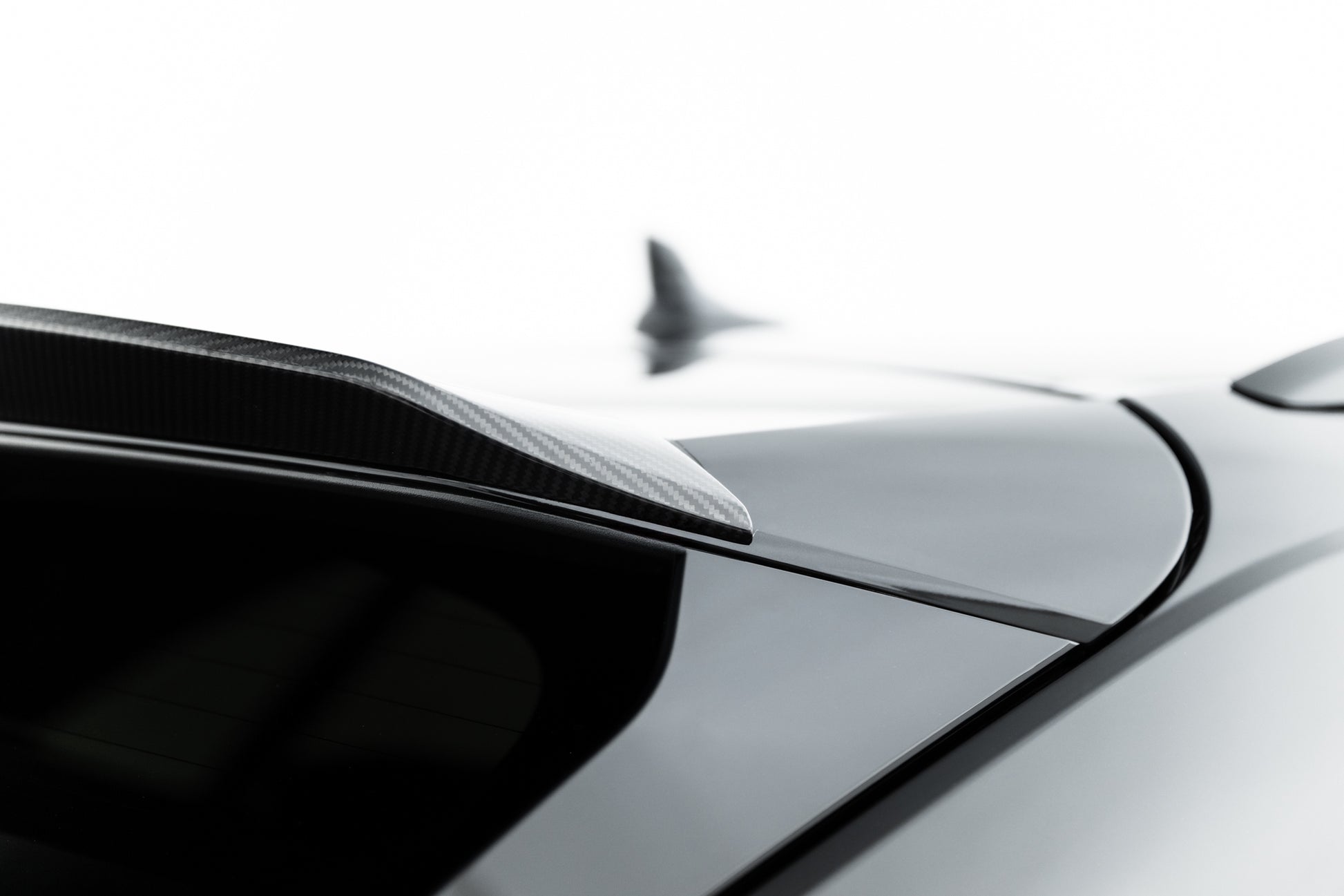 Prepreg Carbon Fiber Tailgate Spoiler (Upper) Audi SQ8 / Q8 S-Line Mk1 Facelift