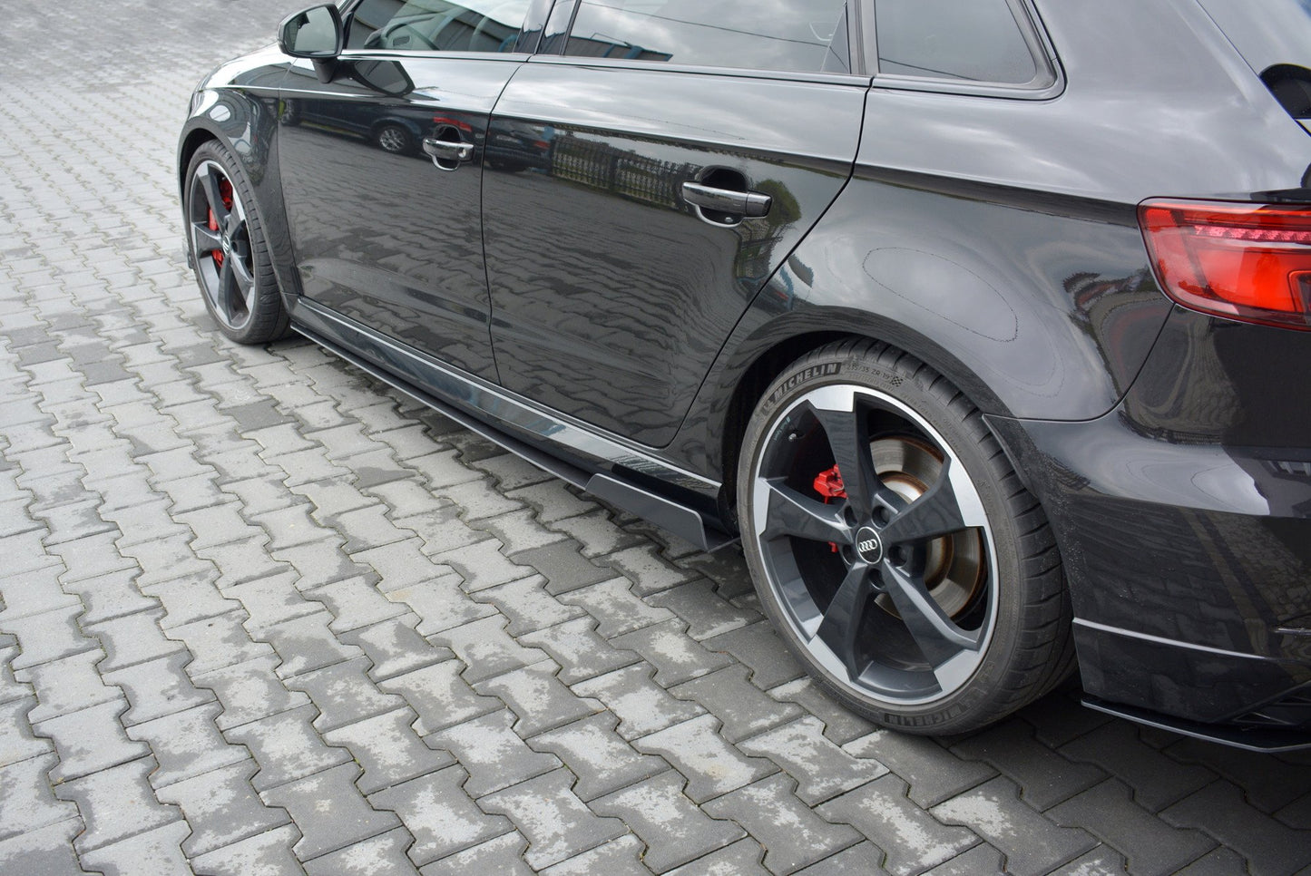 Racing Side Skirts Diffusers V.2 Audi RS3 Sportback 8V Facelift
