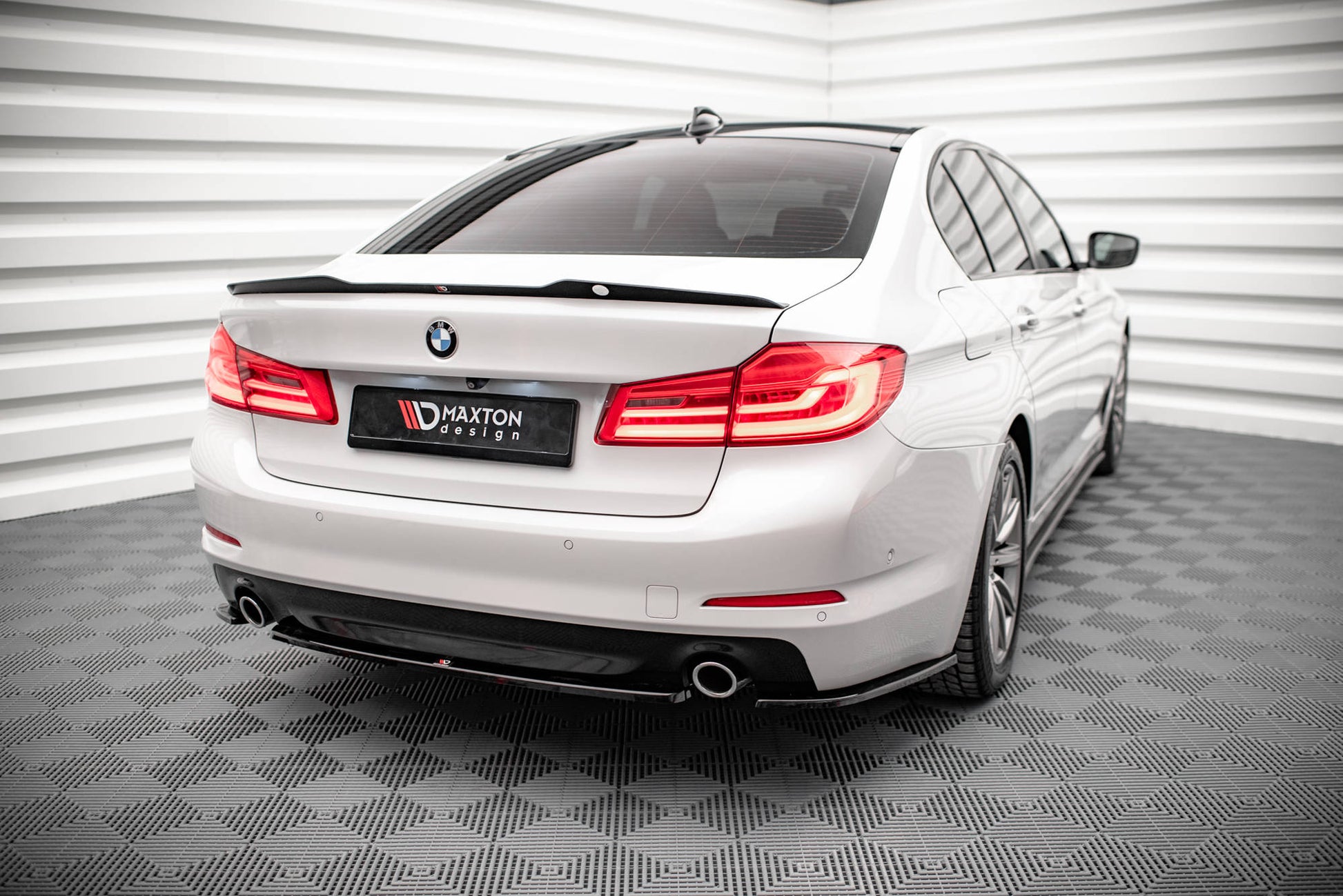 Rear Side Splitters BMW 5 G30 / G31