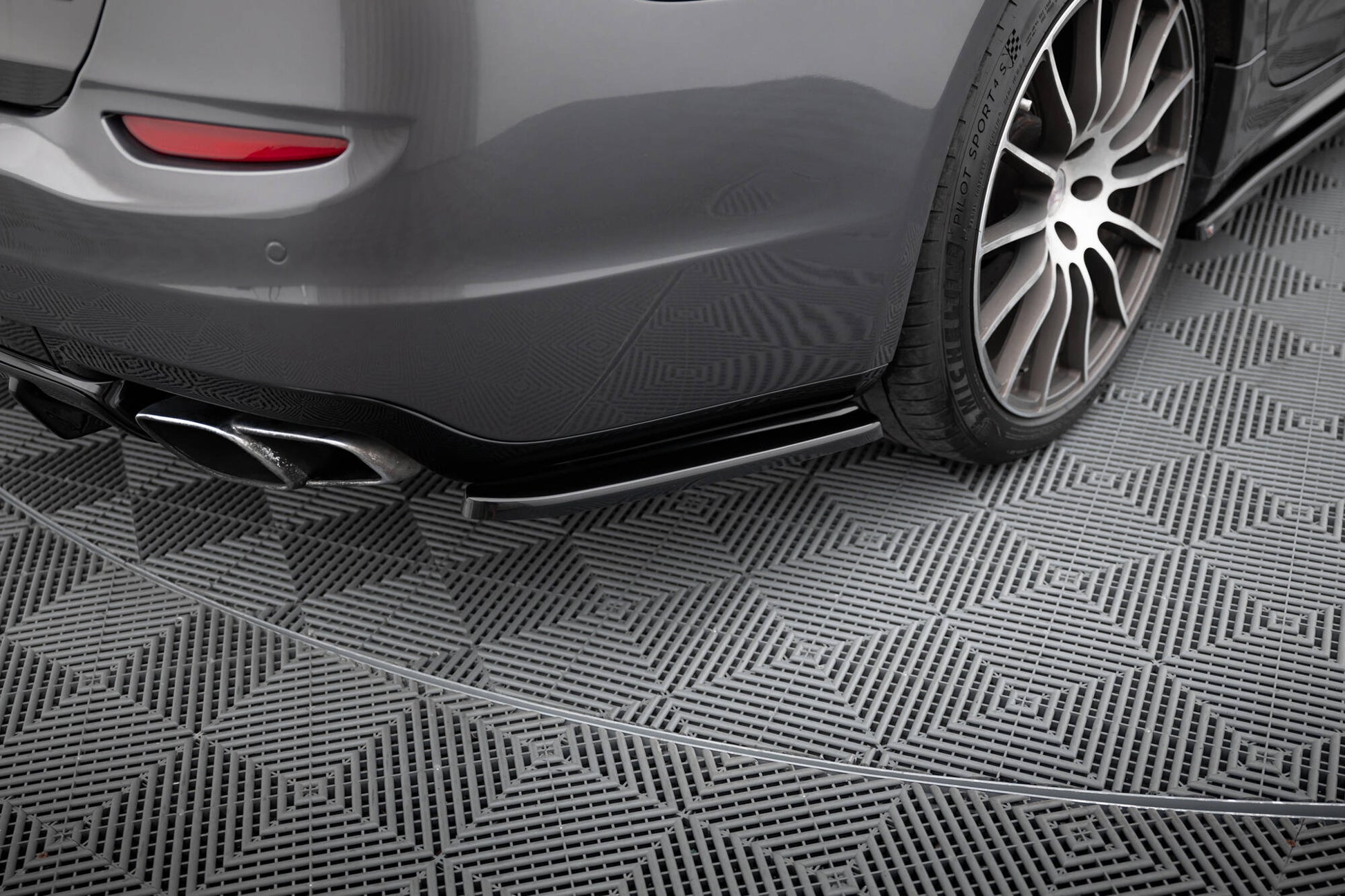 Rear Side Splitters Maserati Quattroporte Mk6