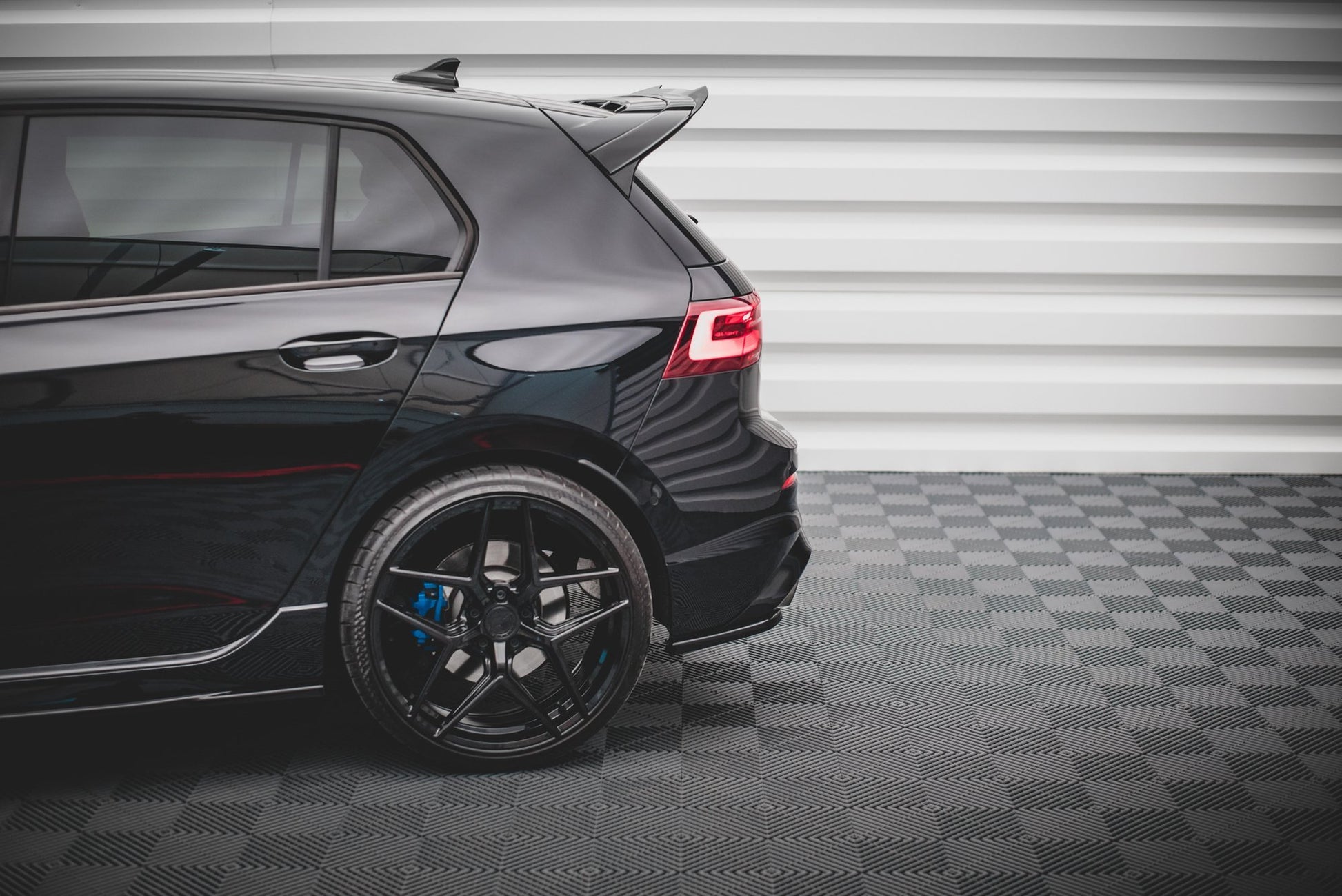 Rear Side Splitters V.1 for Volkswagen Golf R Hatchback Mk8