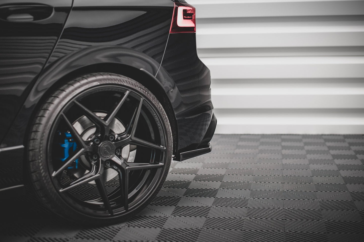 Rear Side Splitters V.2 for Volkswagen Golf R Hatchback Mk8