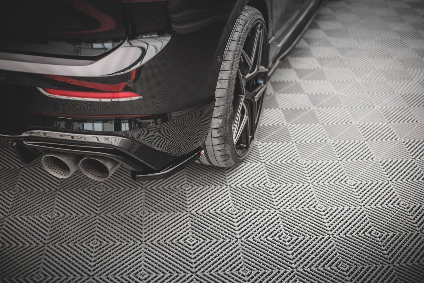 Rear Side Splitters V.4 for Volkswagen Golf R Hatchback Mk8