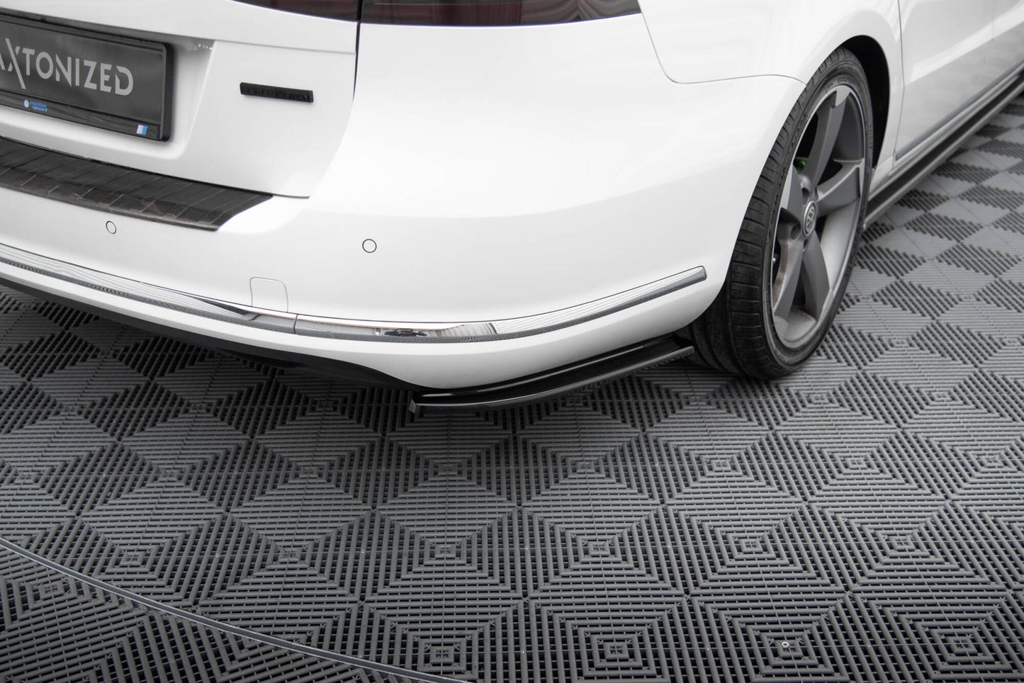 Rear Side Splitters Volkswagen Passat Variant B7