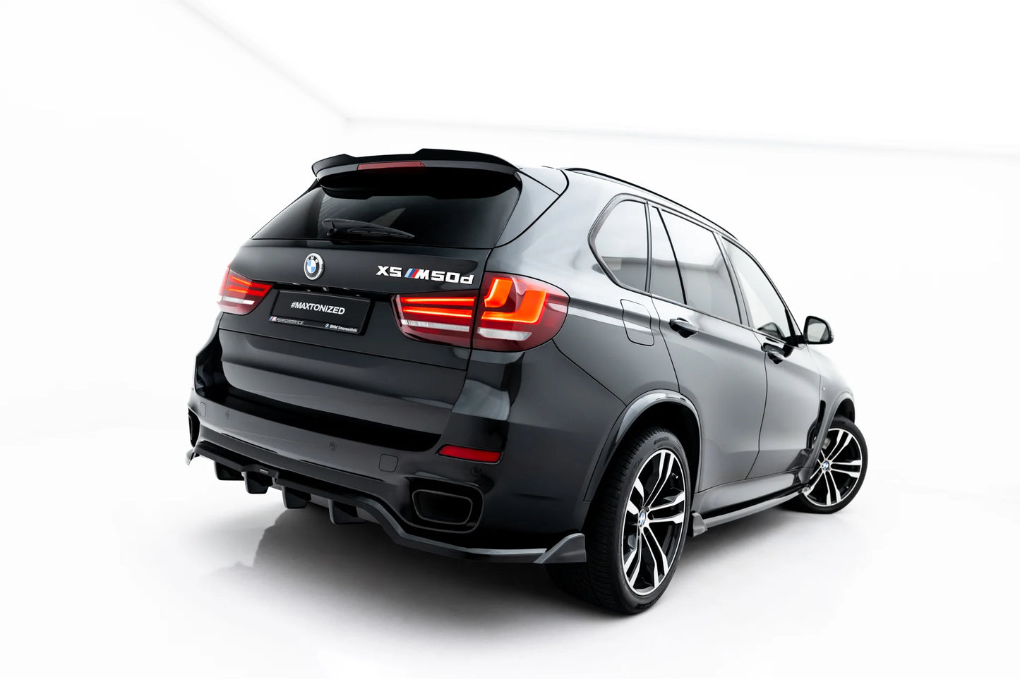 Rear Splitter (with vertical bars) BMW X5 M-Pack F15