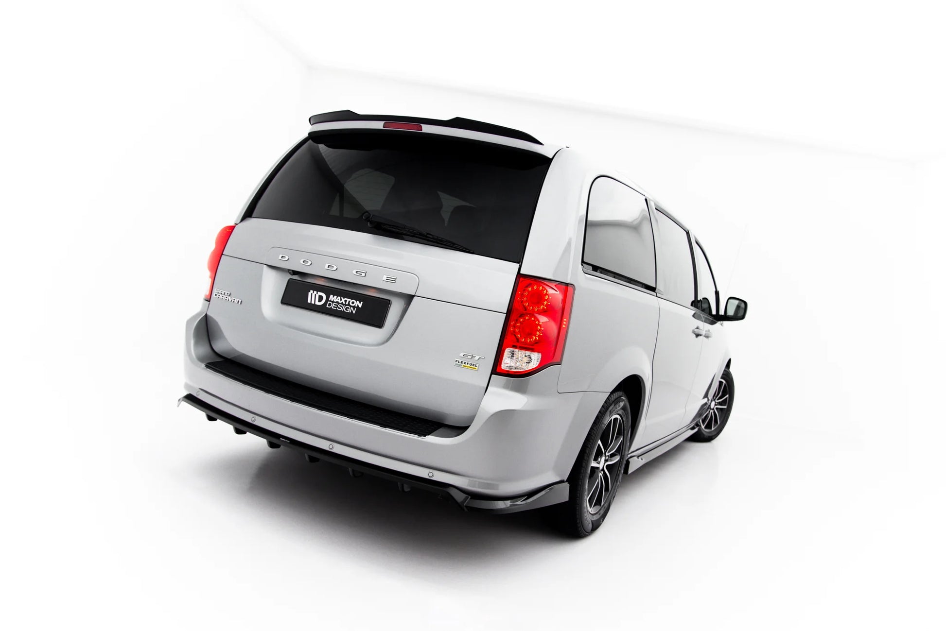 Rear Splitter with vertical bars Dodge Grand Caravan Mk5