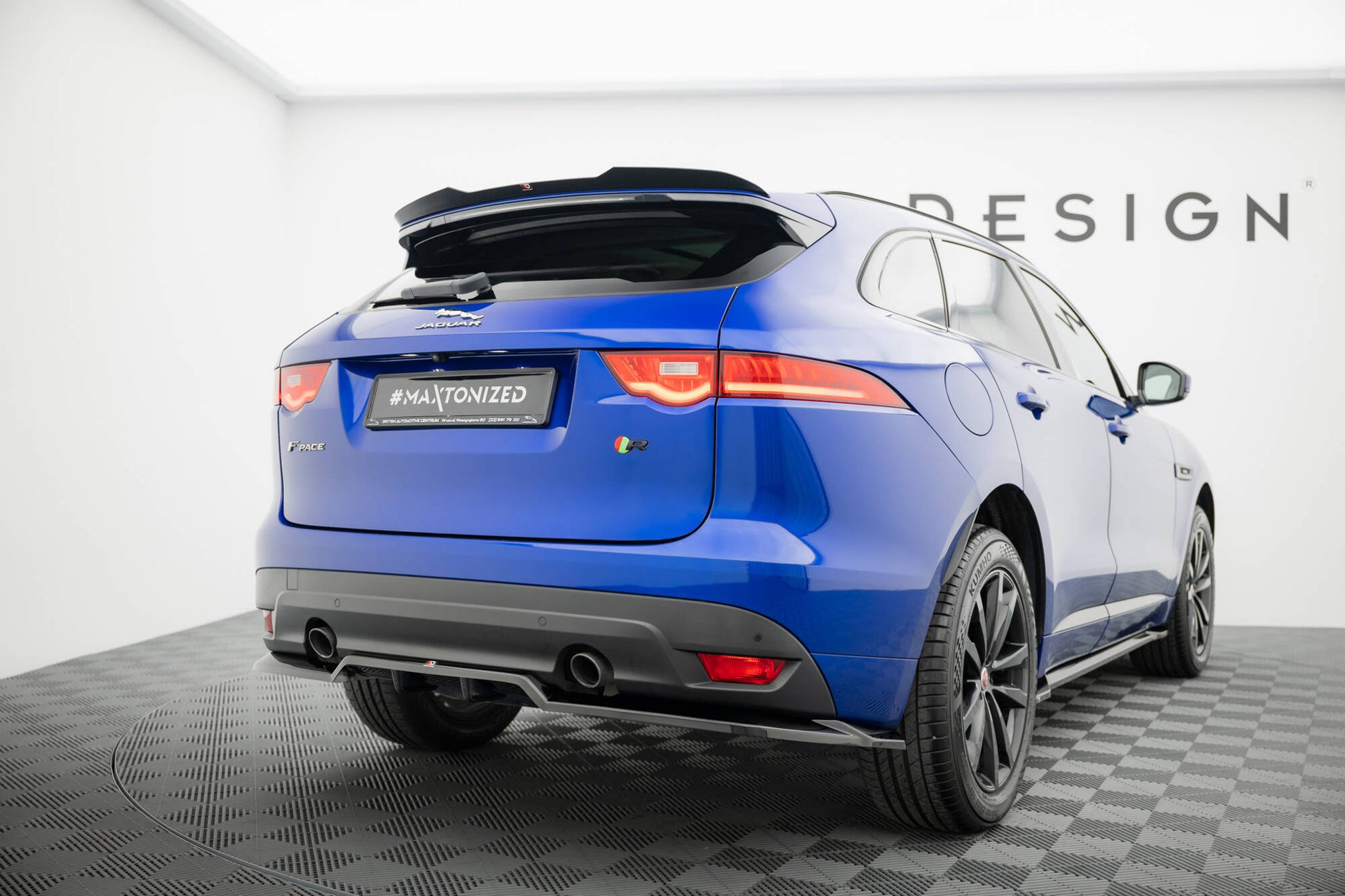 Rear Splitter with vertical bars Jaguar F-Pace R-Sport X761