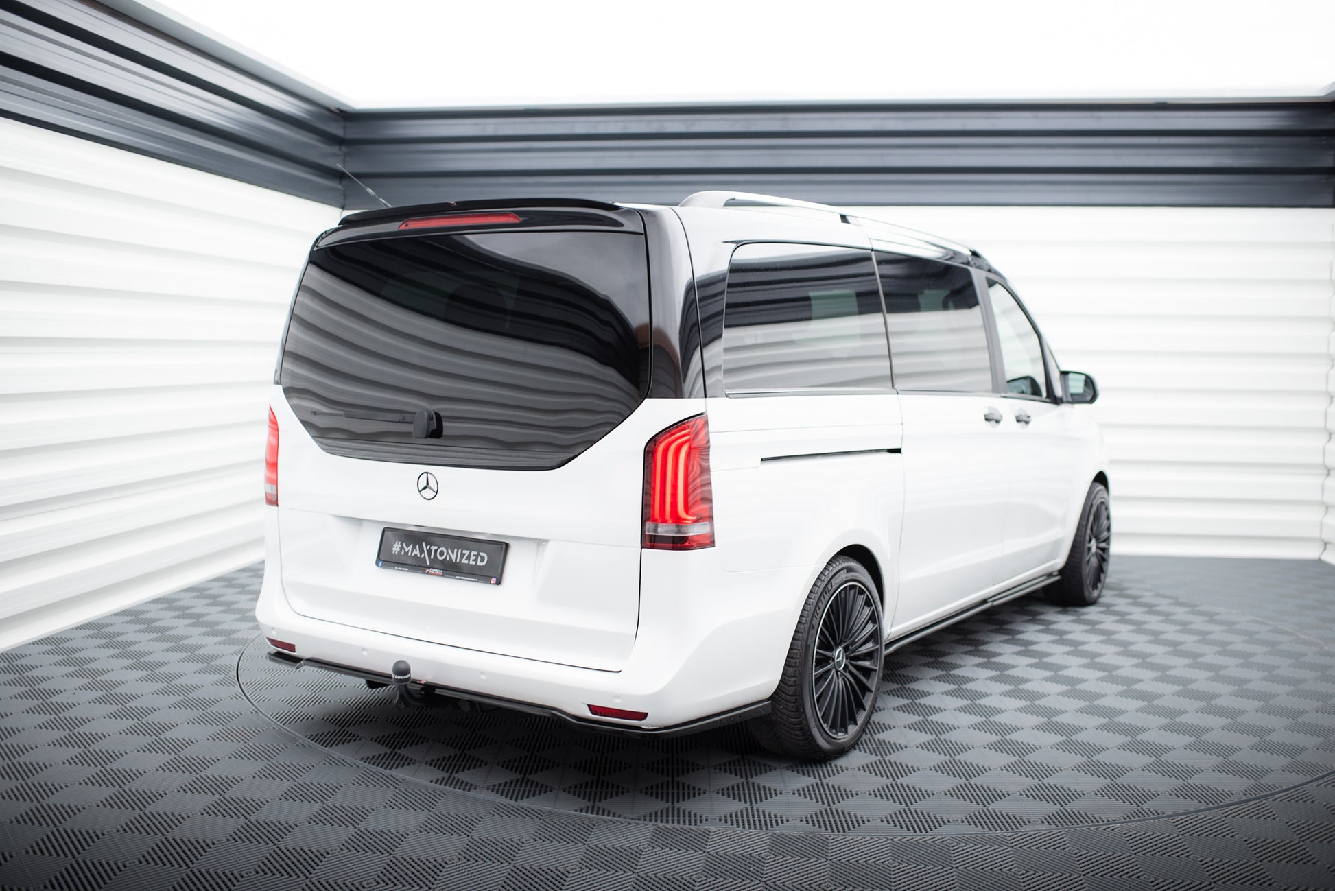 Rear Splitter (with vertical bars) Mercedes-Benz Vito Extra Long W447