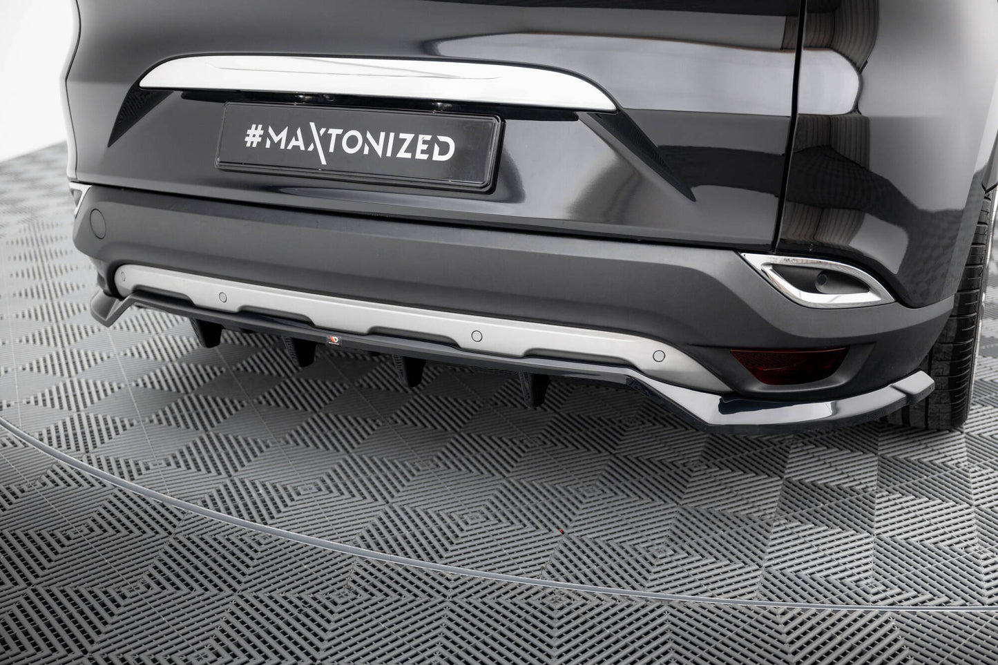 Rear Splitter (with vertical bars) Renault Espace Mk5