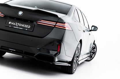 Rear Splitter (with vertical bars) V.1 BMW 5 / i5 M-Pack Sedan / Touring G60 / G61
