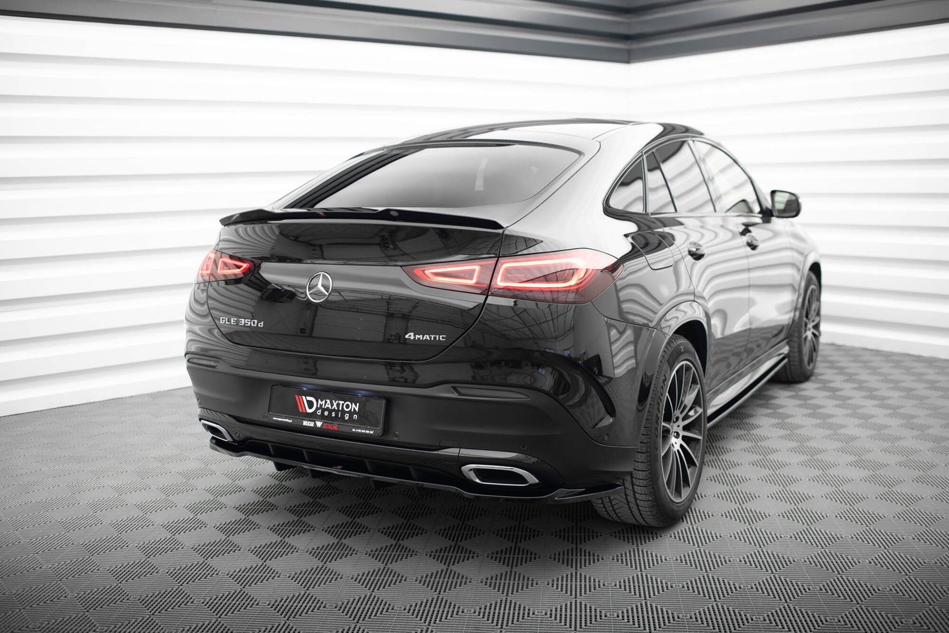 Rear Splitter (with vertical bars) V.1 Mercedes-Benz GLE Coupe AMG-Line C167 / C167 Facelift