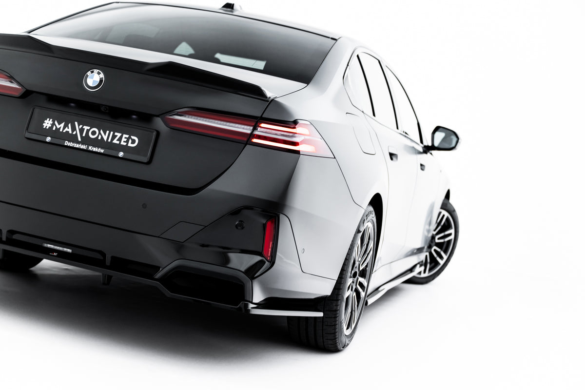 Rear Splitter (with vertical bars) V.2 BMW 5 / i5 M-Pack Sedan / Touring G60 / G61