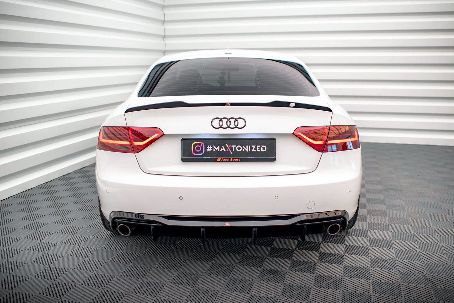 Rear Valance Audi A5 Coupe 8T Facelift (Version with single exhausts on both sides)