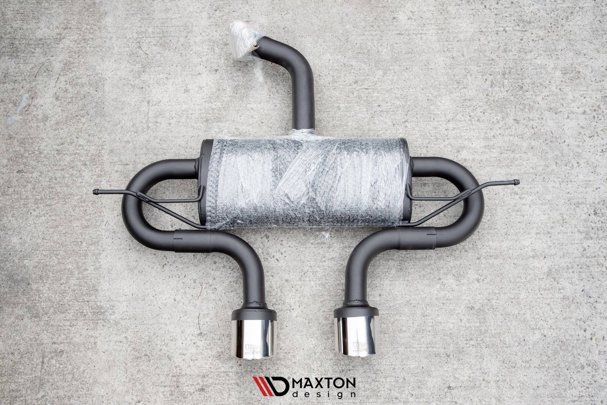 Rear Valance (R32 LOOK) with Exhaust Volkswagen Golf Hatchback Mk8 / Mk8 Facelift