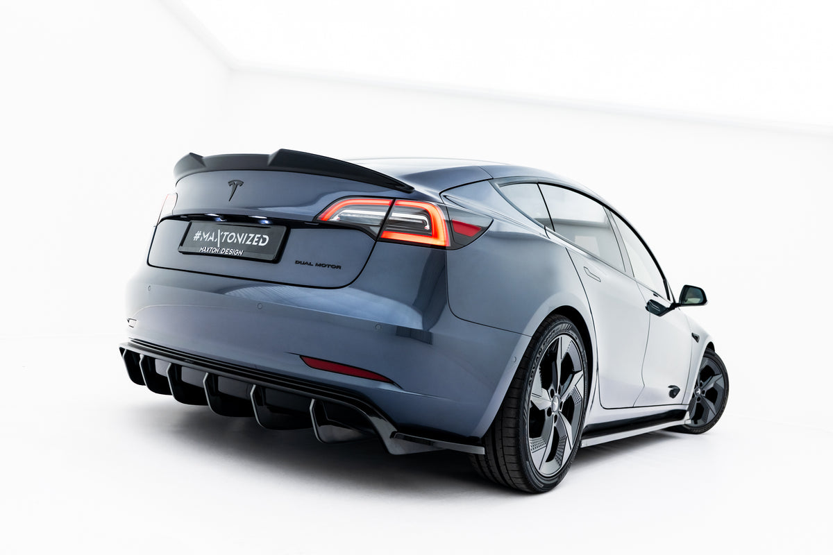Rear Valance V.2 Tesla Model 3