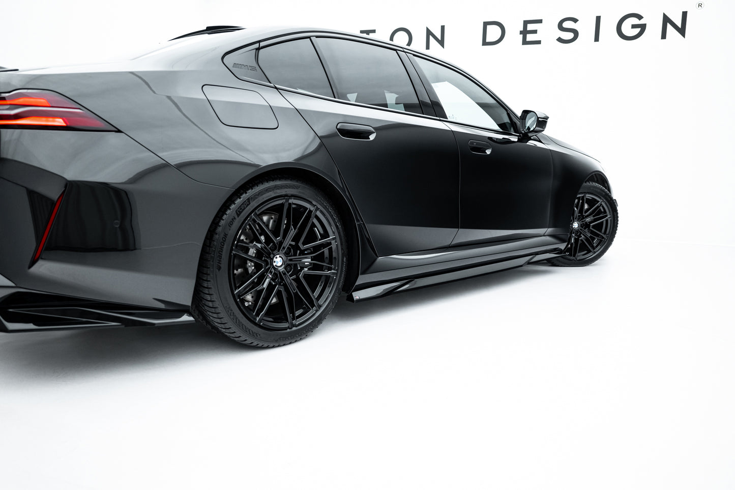 Set of Splitters BMW M5 Sedan G90