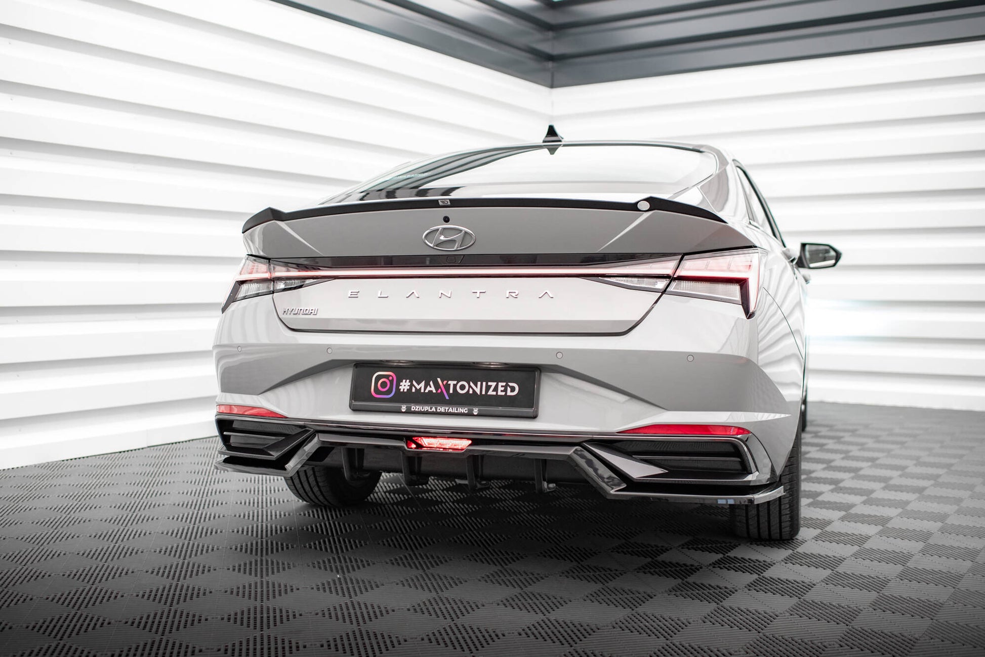 Set of Splitters Hyundai Elantra Mk7