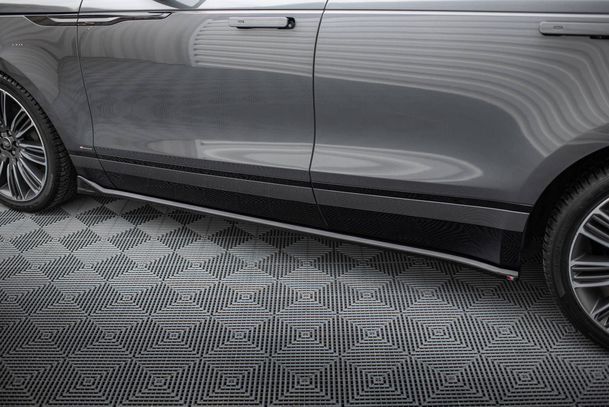 Set of Splitters Land Rover Range Rover Velar R-Dynamic Mk1 (The kit is compatible with the towbar)
