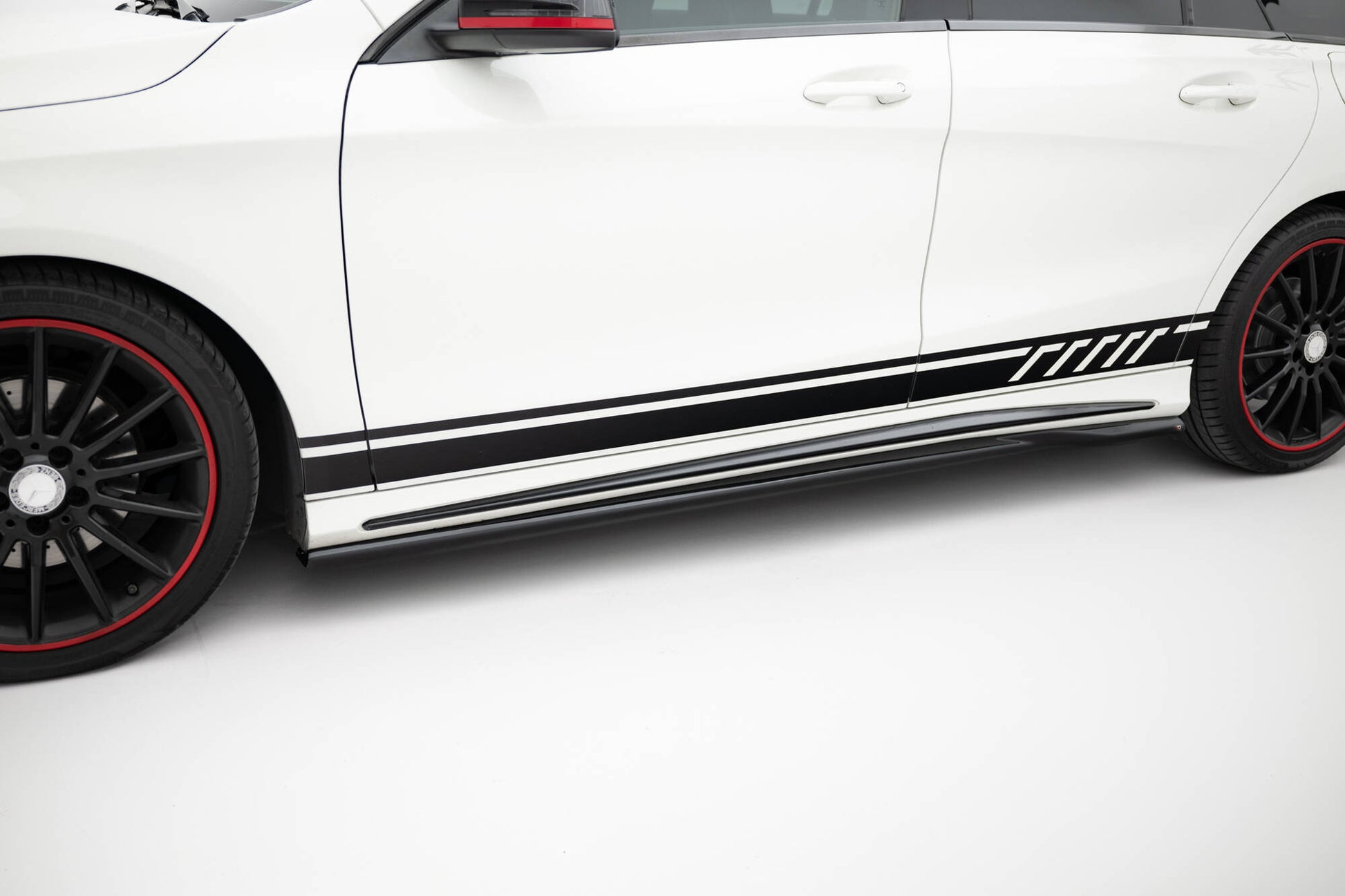 Set of Splitters Mercedes-Benz CLA Shooting Brake AMG-Line X117