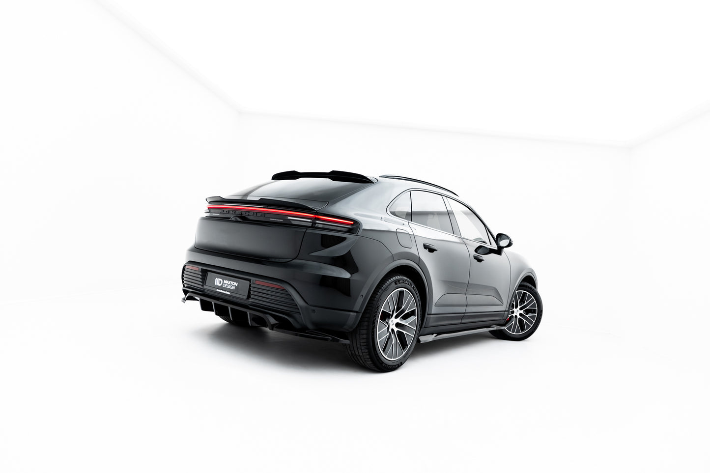 Set of Splitters Porsche Macan EV Mk1