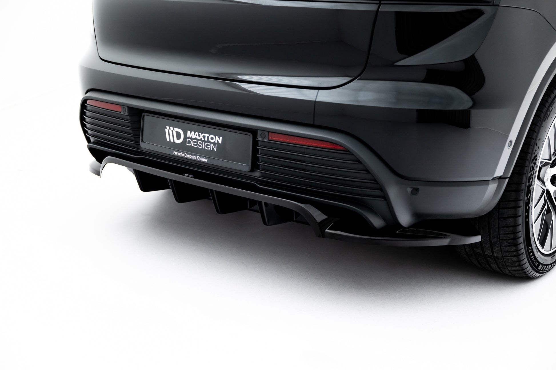 Set of Splitters Porsche Macan EV Mk1