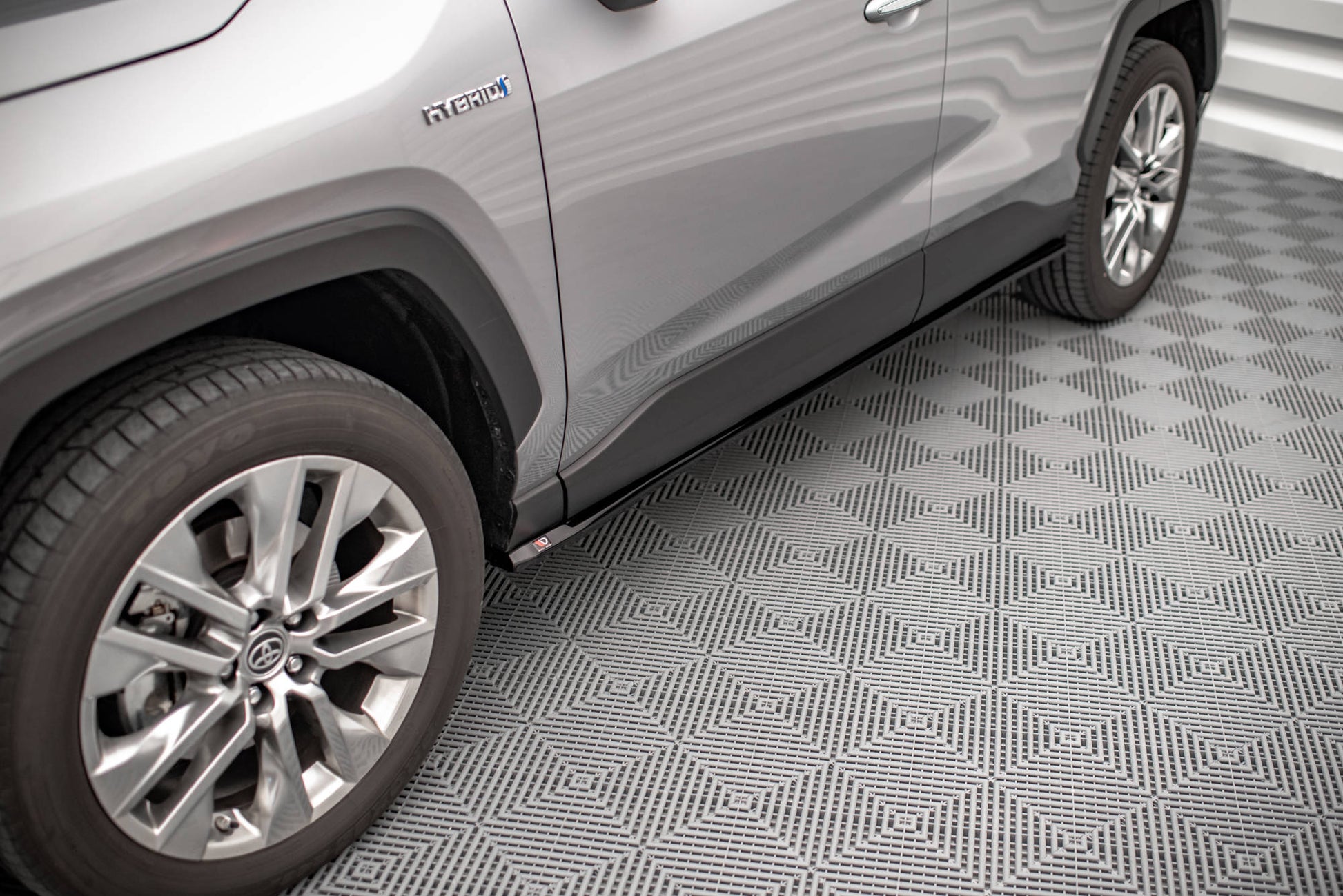 Set of Splitters Toyota RAV4 Mk5