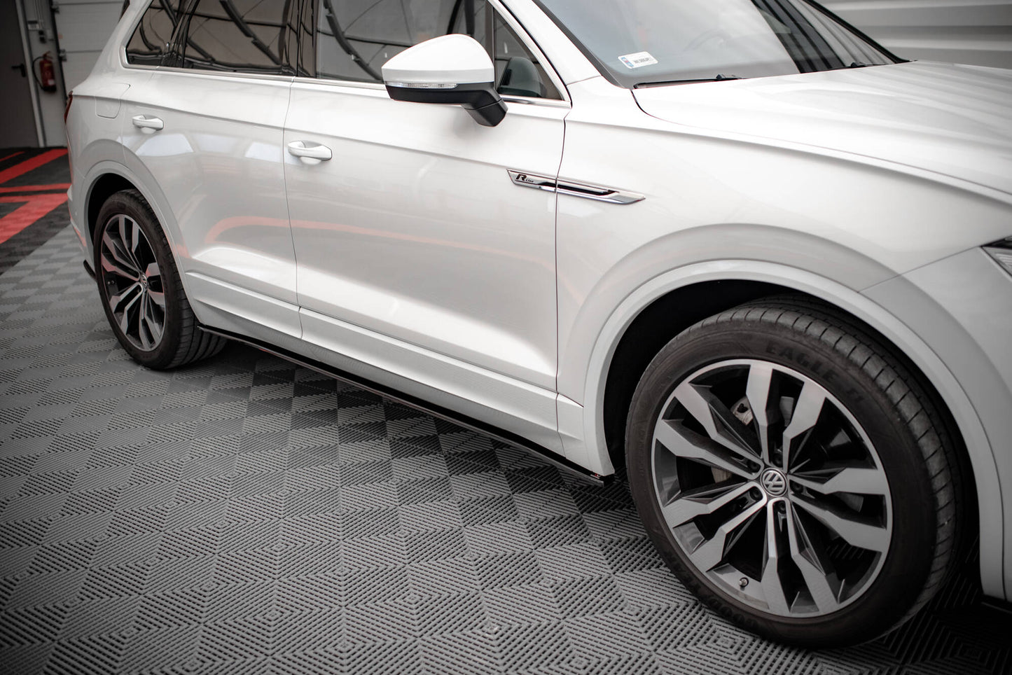 Set of Splitters Volkswagen Touareg R-Line Mk3