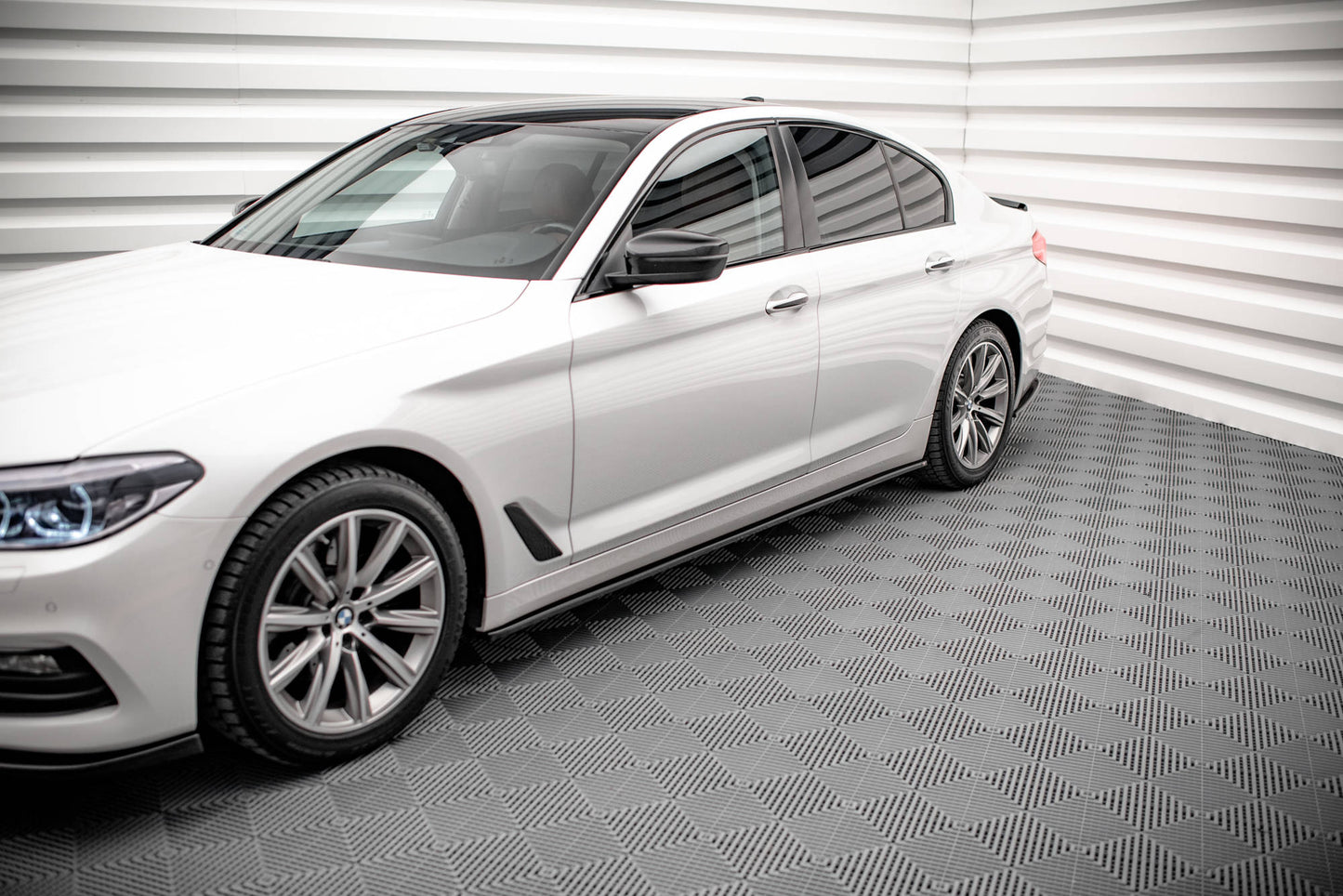 Side Skirts Diffusers BMW 5 G30 / G31