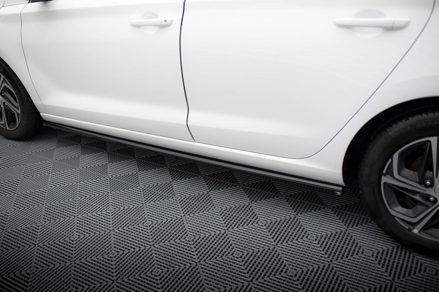 Side Skirts Diffusers Hyundai I30 N-Line / Standard Hatchback / Fastback Mk3 Facelift
