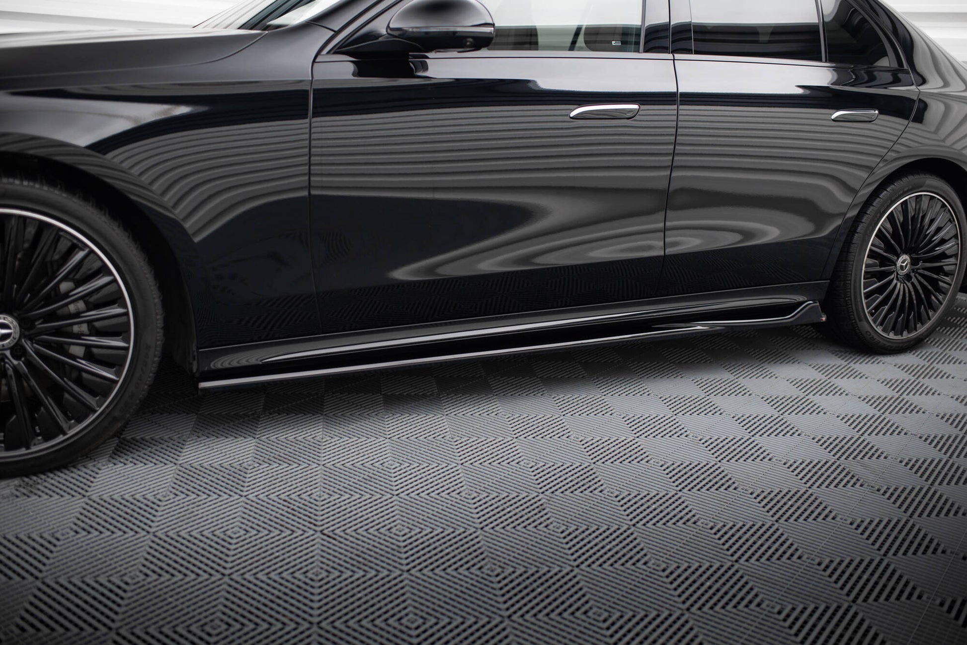 Side Skirts Diffusers Mercedes-Benz E AMG-Line Sedan / Estate W214