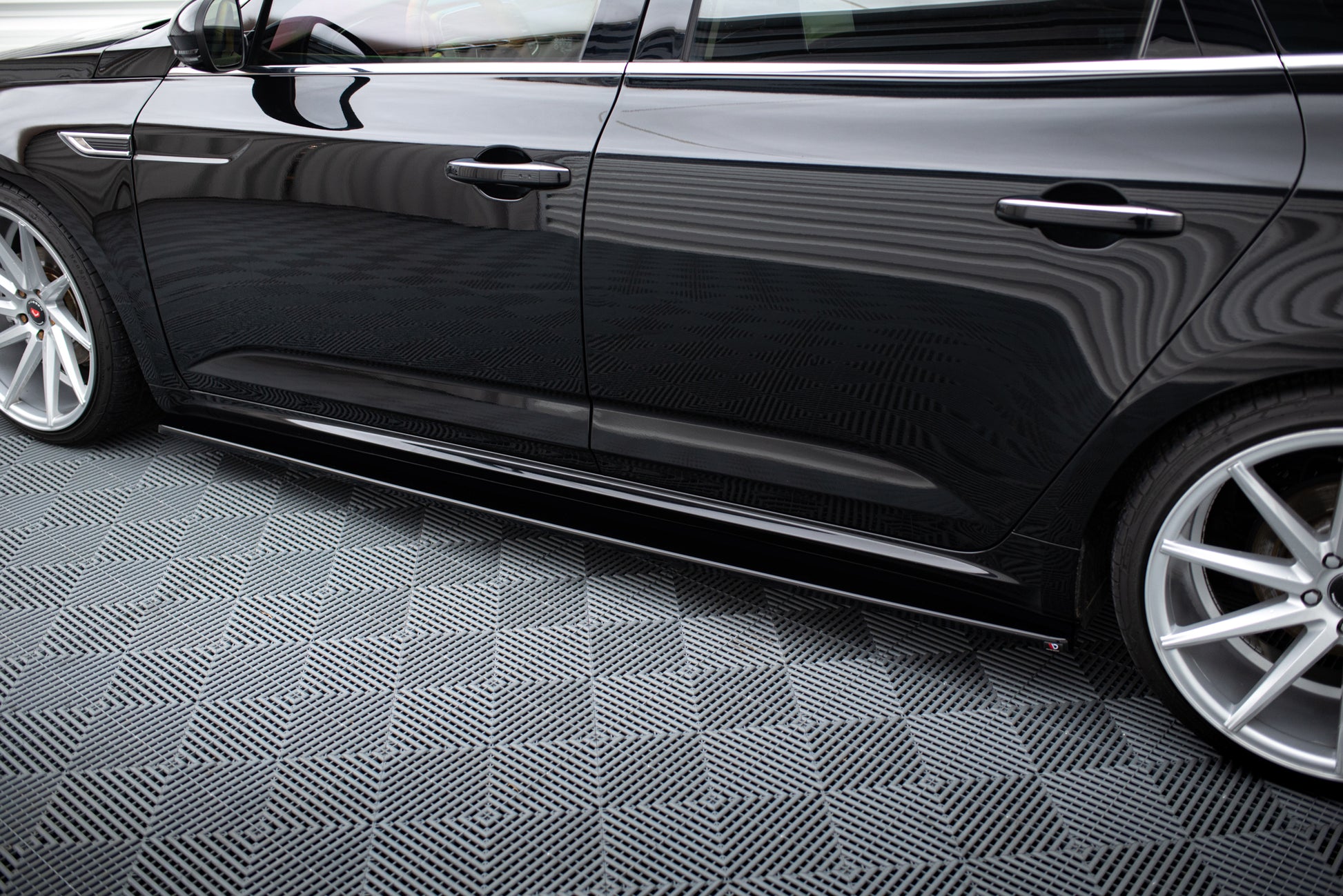 Side Skirts Diffusers Renault Talisman